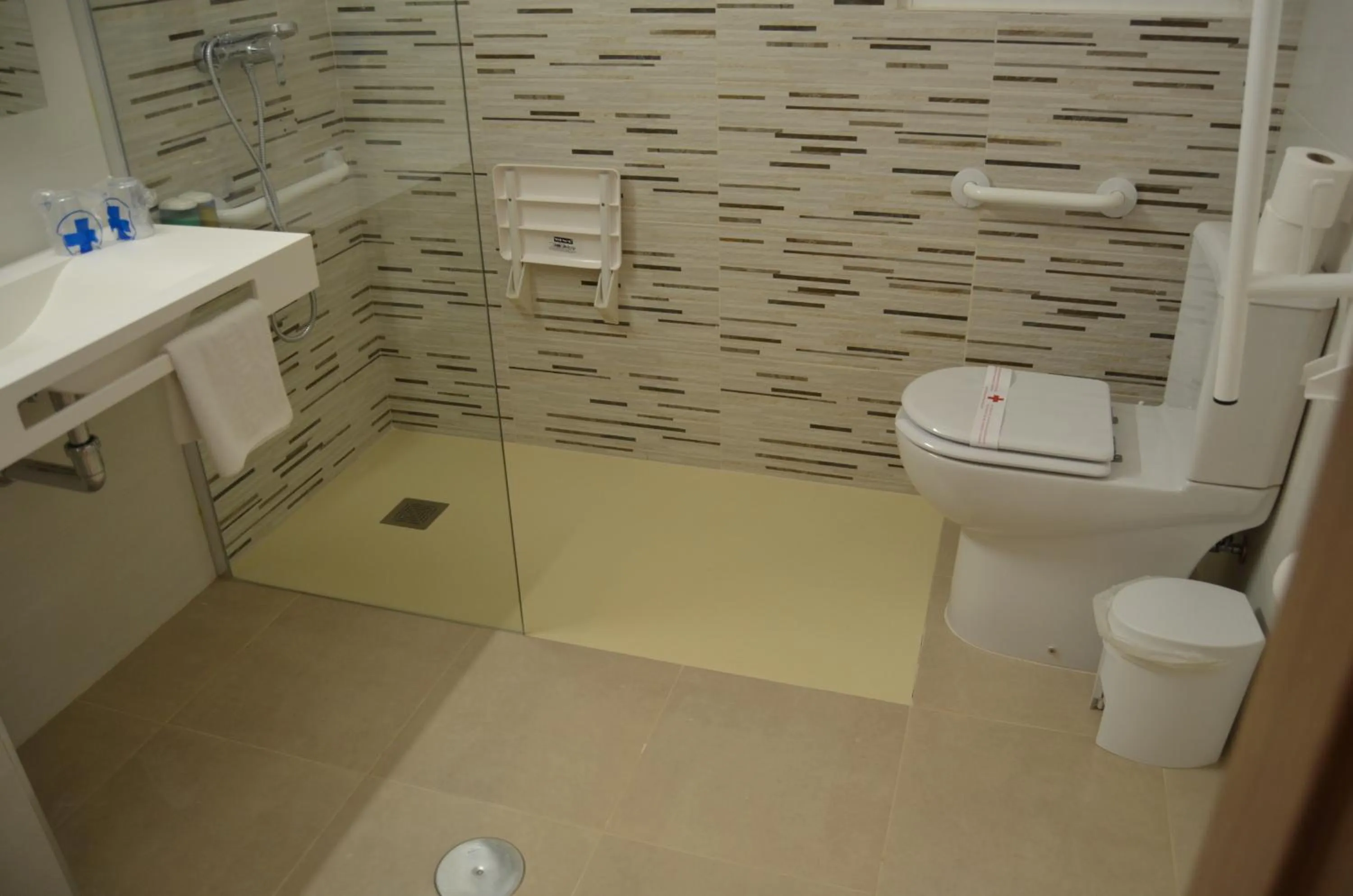 Bathroom in Hotel Alone