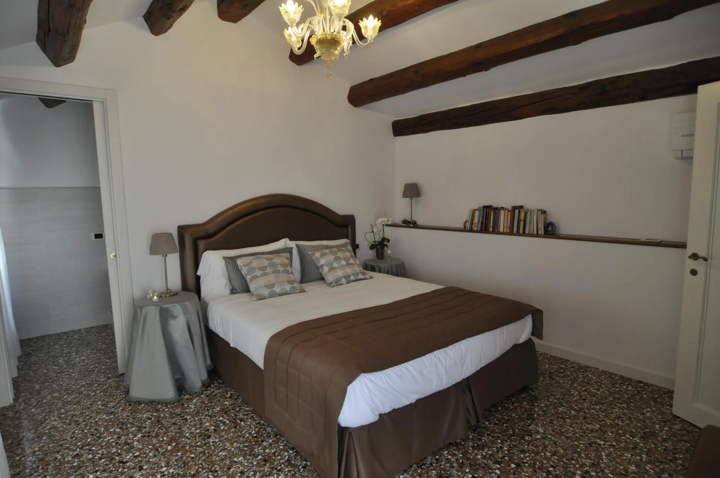 Bedroom, Bed in Casa Colleoni