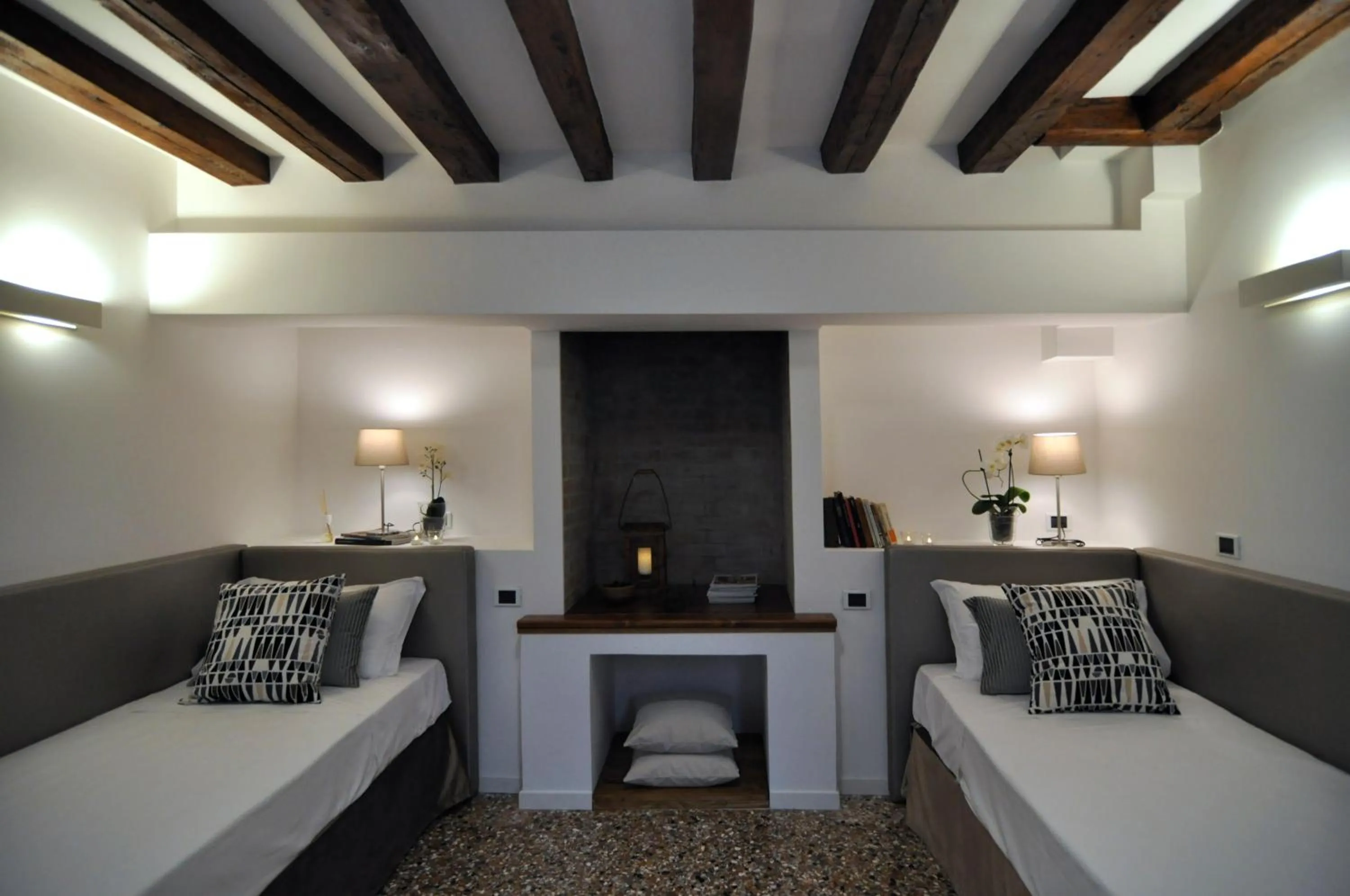 Bedroom, Bed in Casa Colleoni