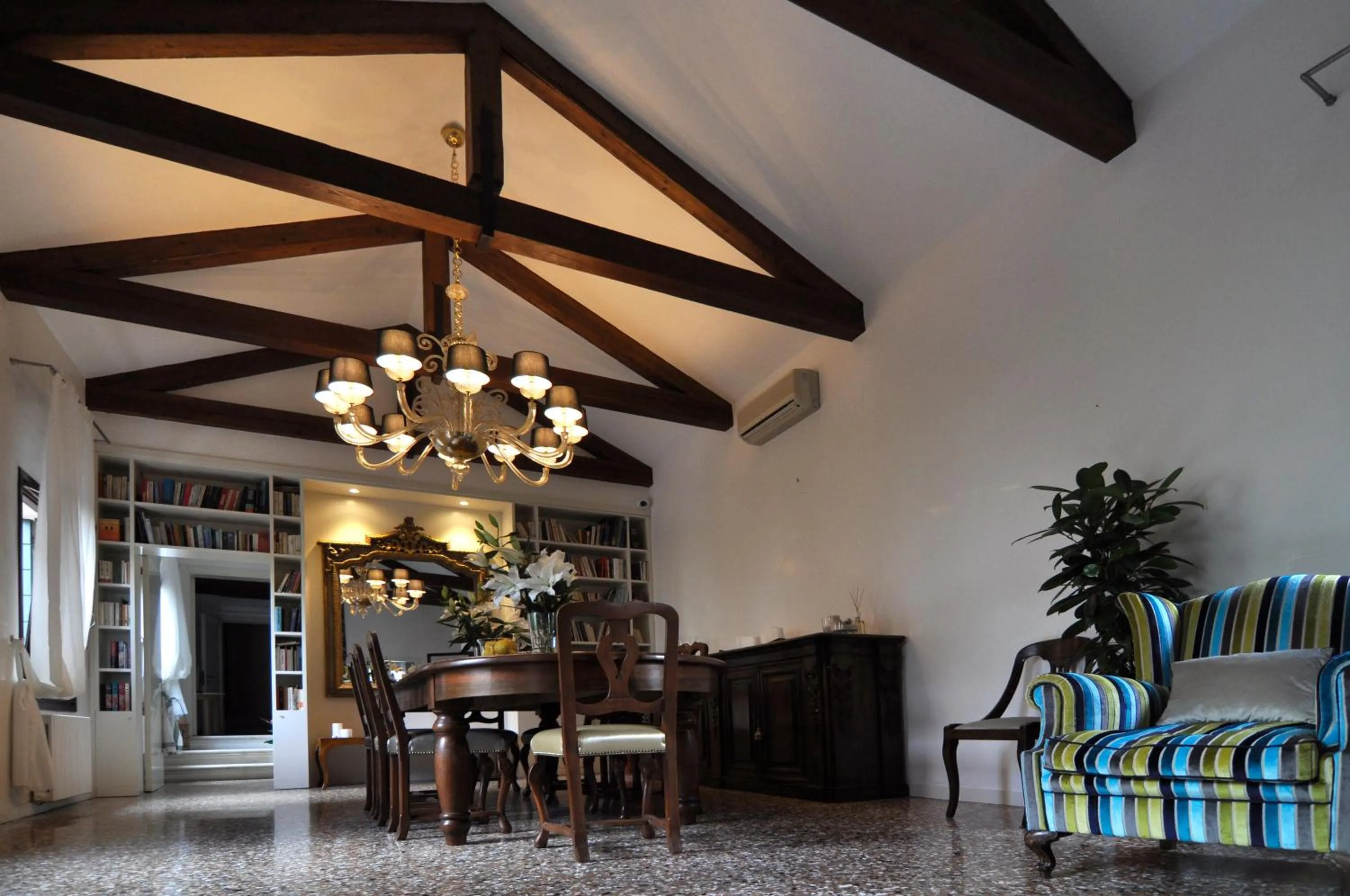 Communal lounge/ TV room in Casa Colleoni