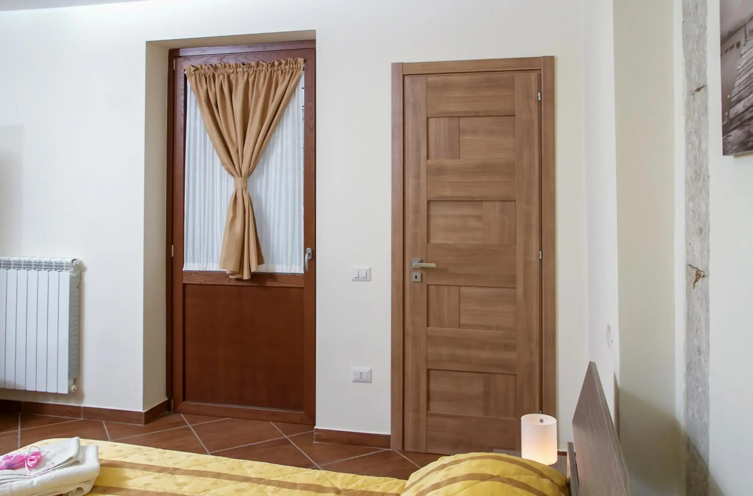 Double Room in Affittacamera La Dormiente Double Room in Affittacamera La Dormiente