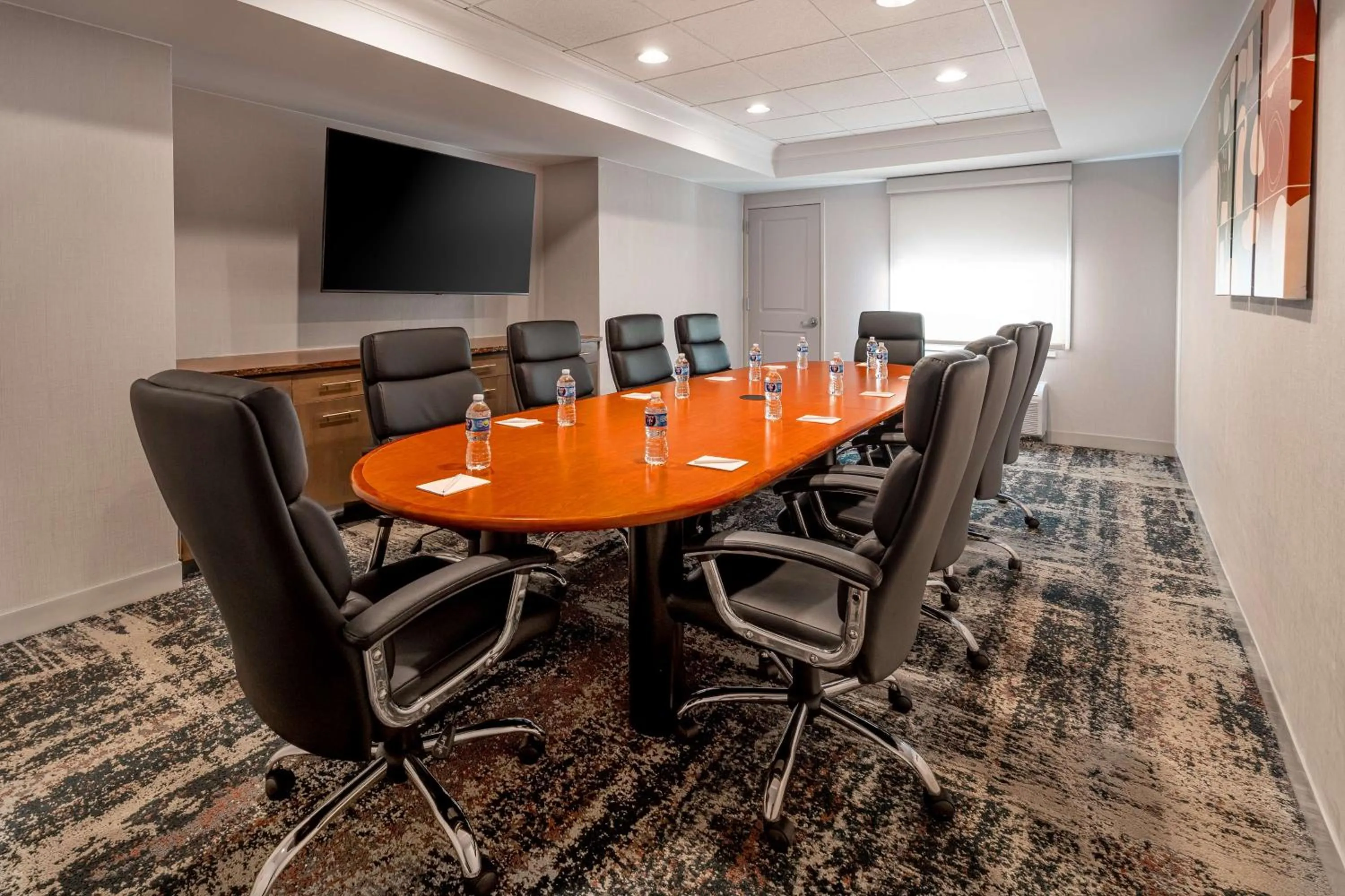 Meeting/conference room in Homewood Suites by Hilton Eatontown