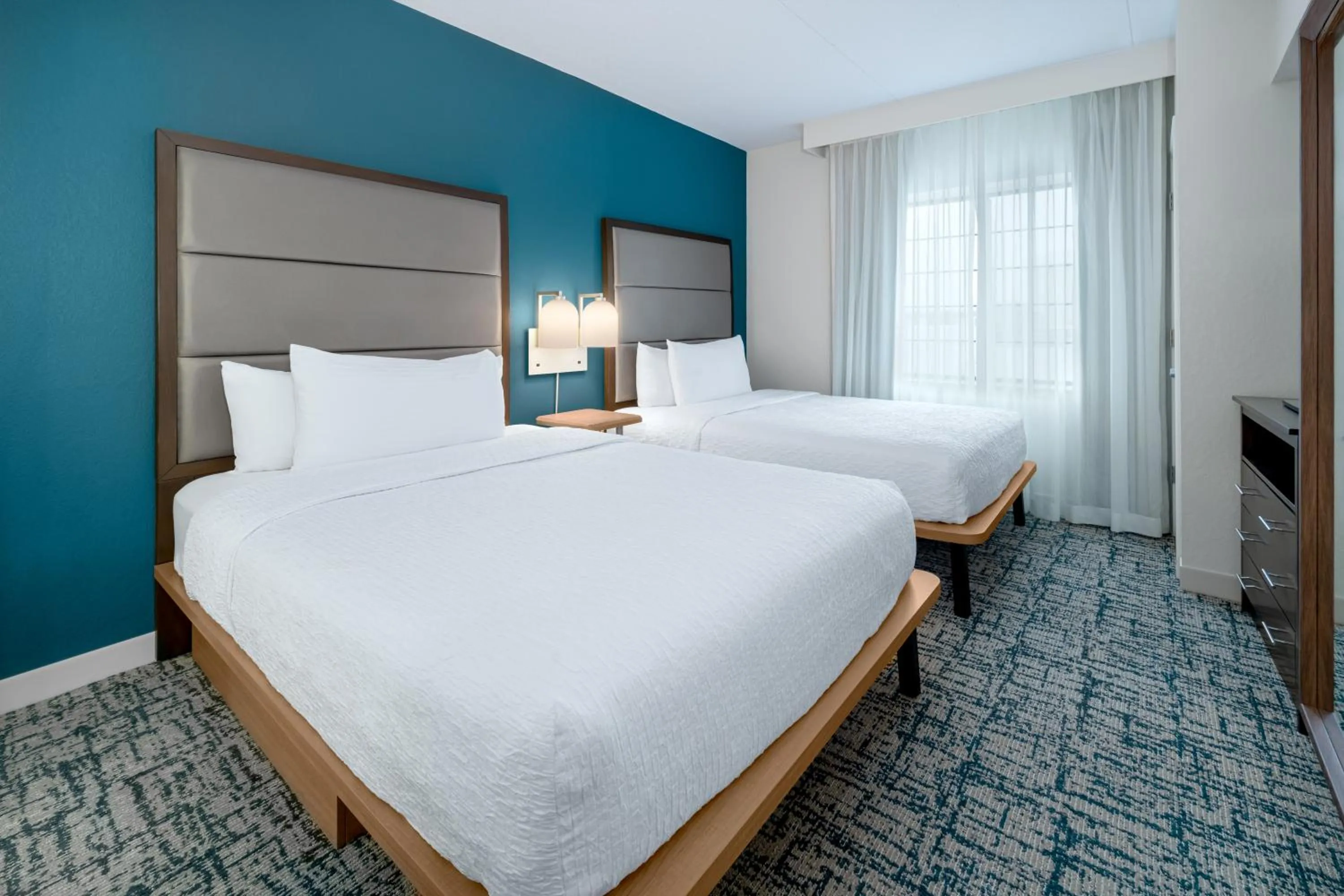 Bed in Homewood Suites by Hilton Eatontown