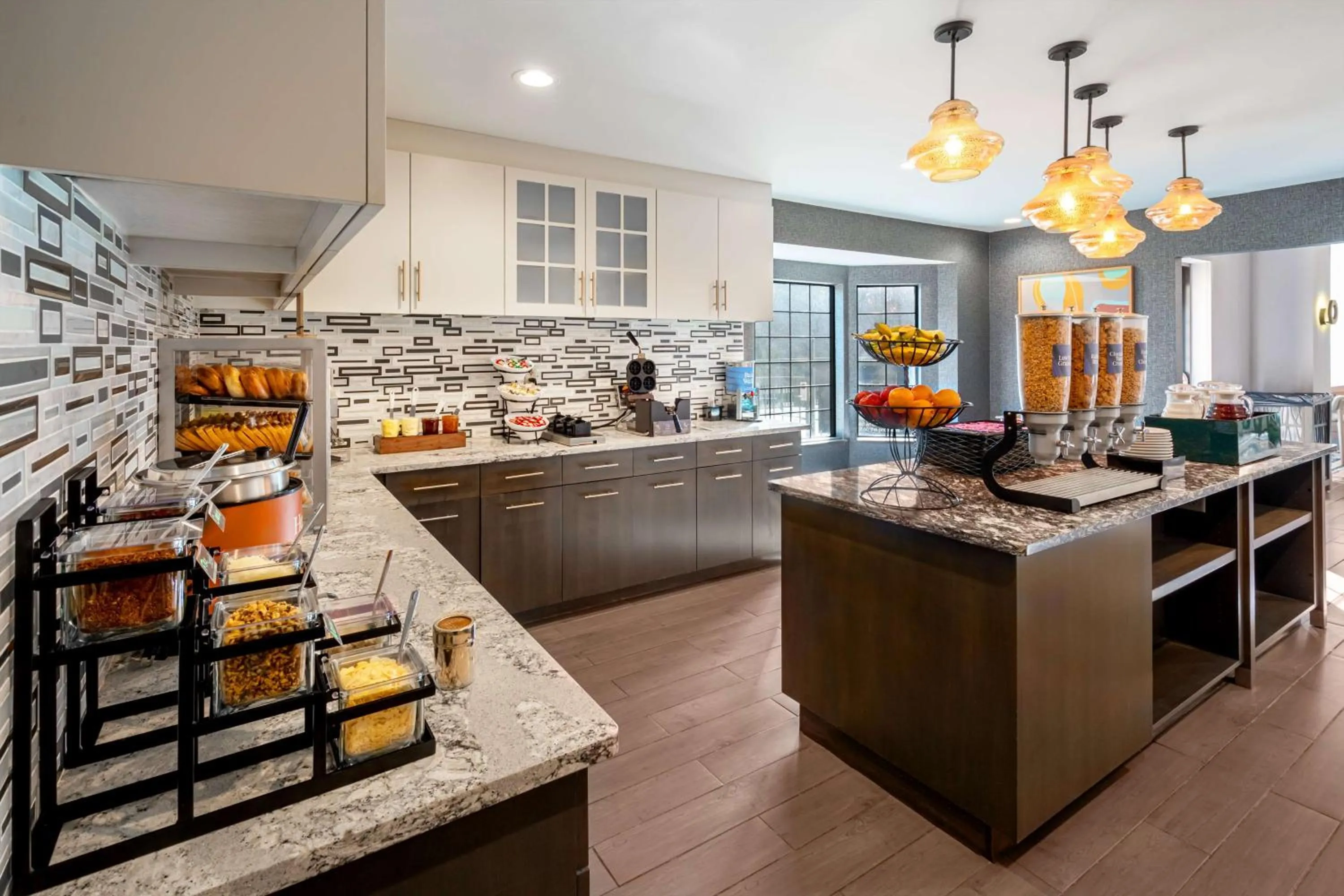 Breakfast in Homewood Suites by Hilton Eatontown