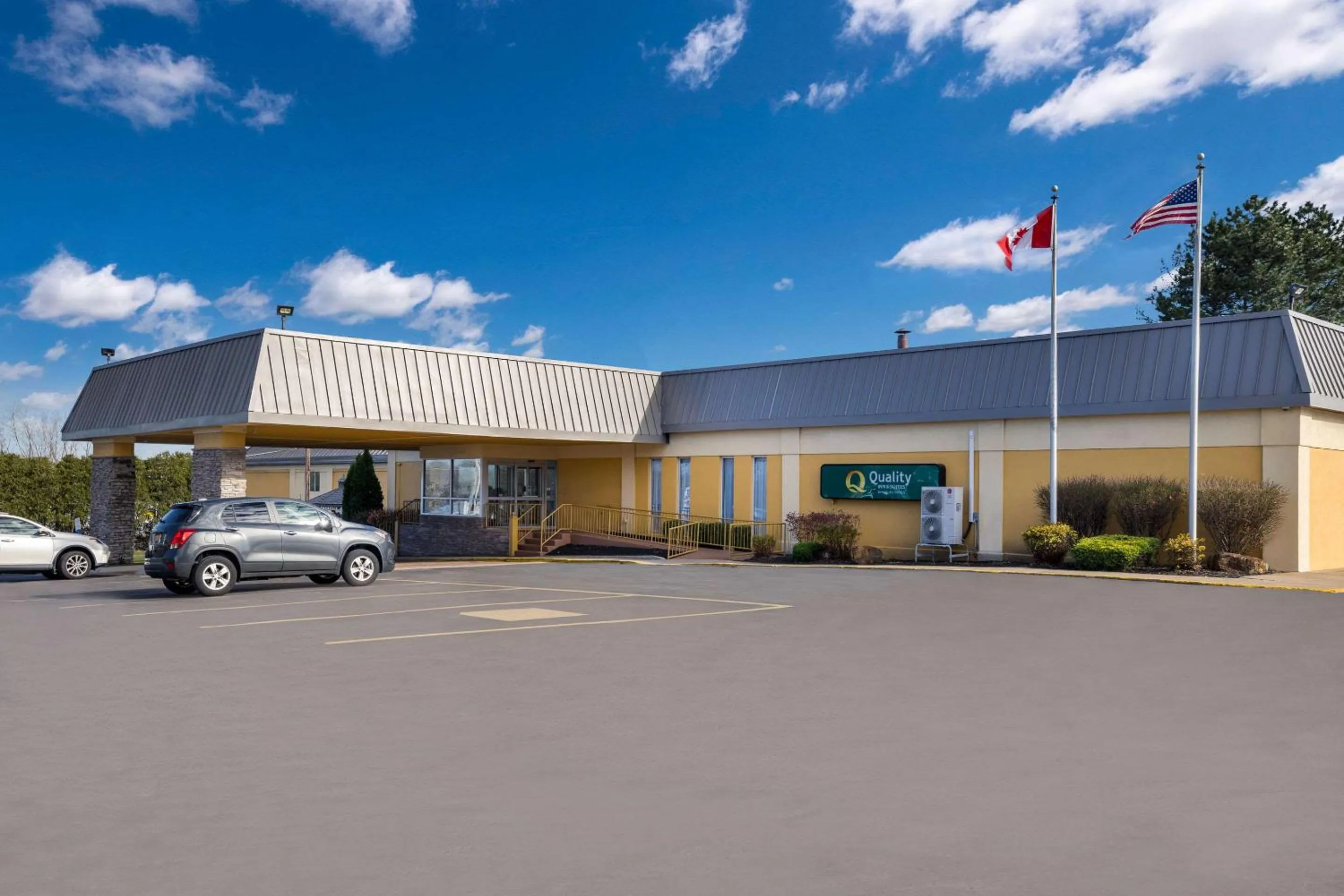 Property building in Quality Inn & Suites Syracuse Fairgrounds