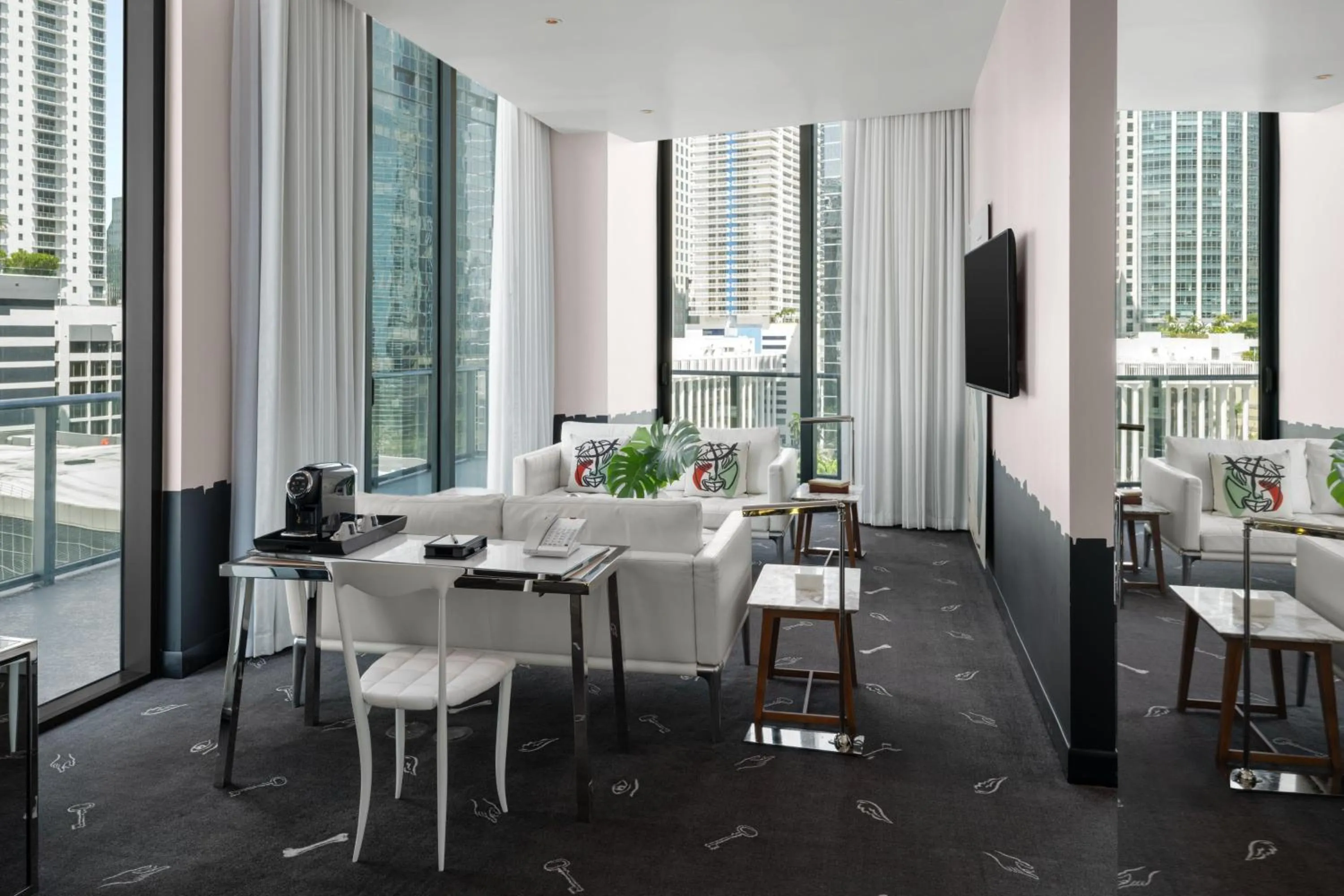 Living room in Dua Miami, Autograph Collection