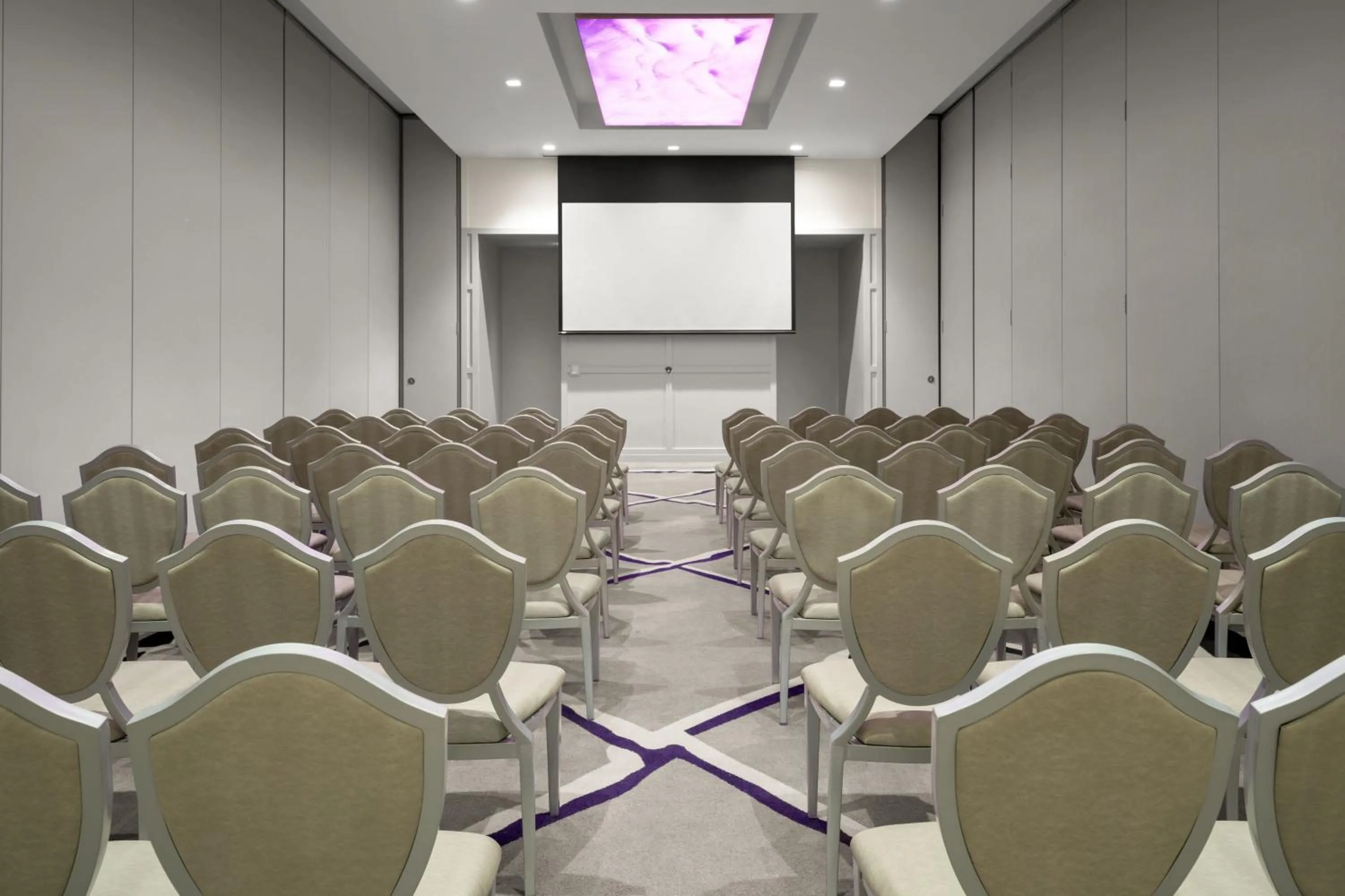 Meeting/conference room in Dua Miami, Autograph Collection