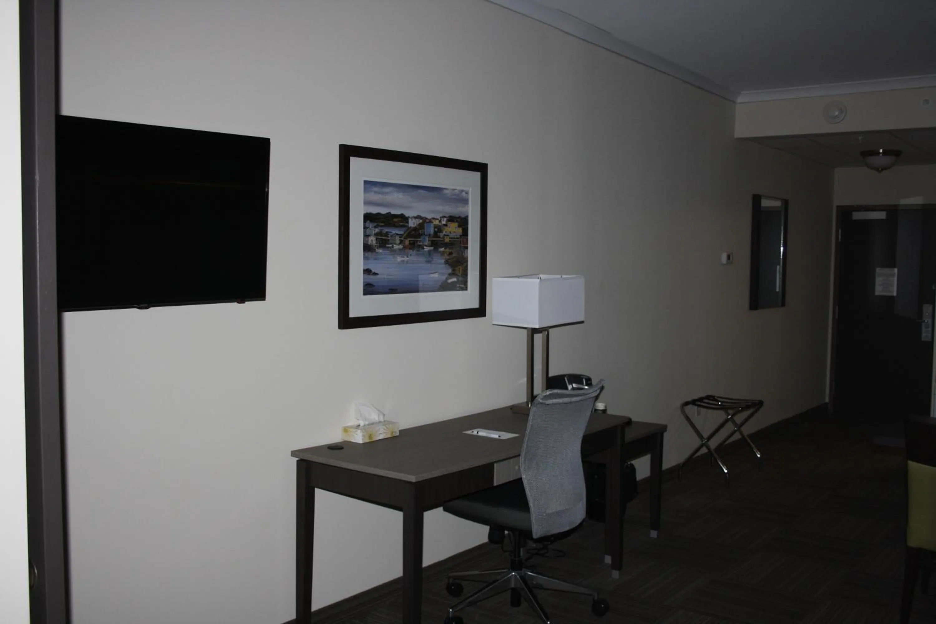 Seating area in Crossroads Inn & Suites