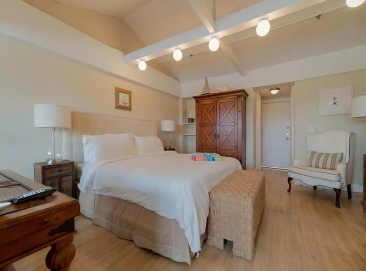 Bed in Tropicals of Palm Beach