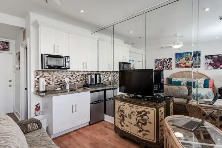 Tropicals of Palm Beach