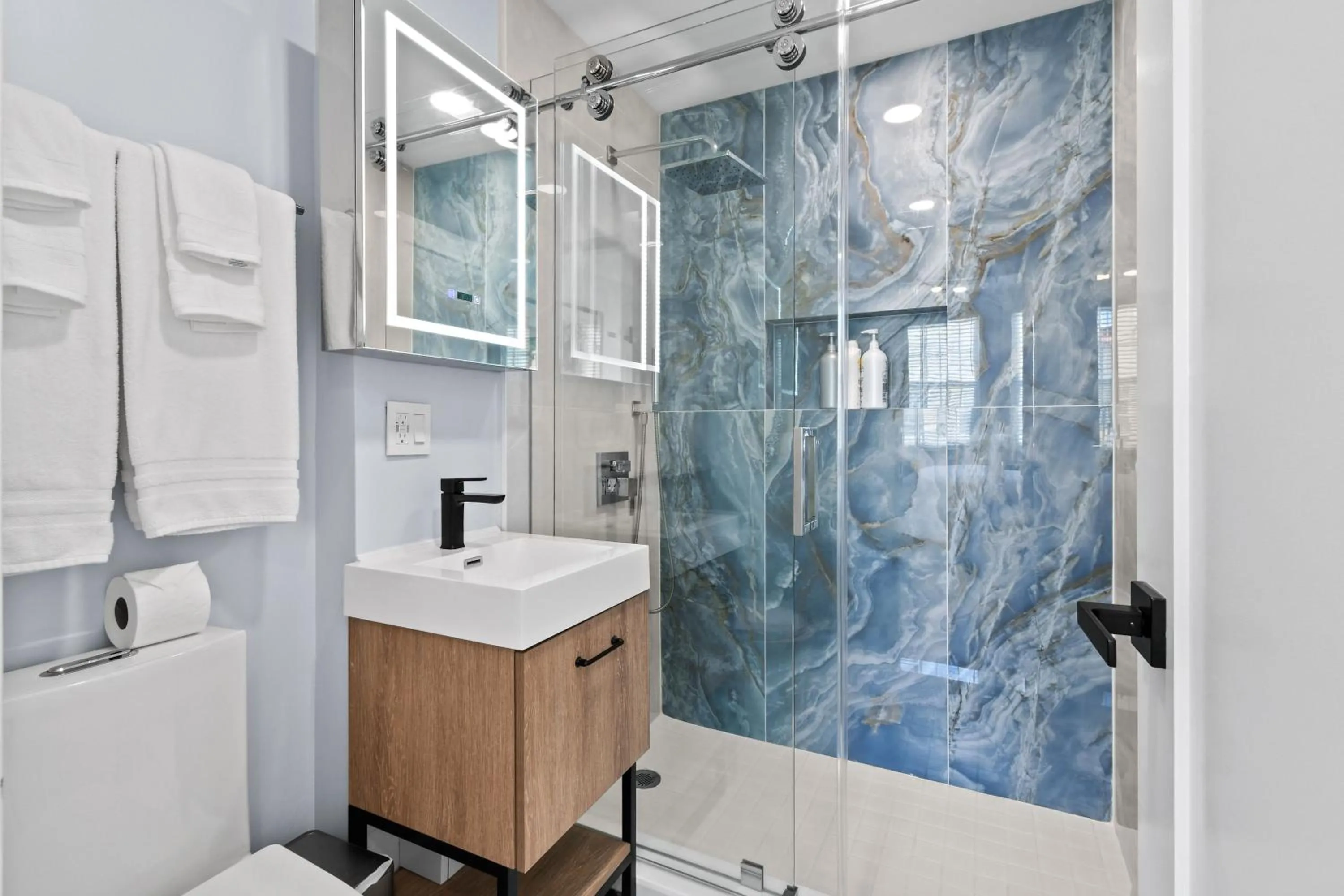 Bathroom in Tropicals of Palm Beach