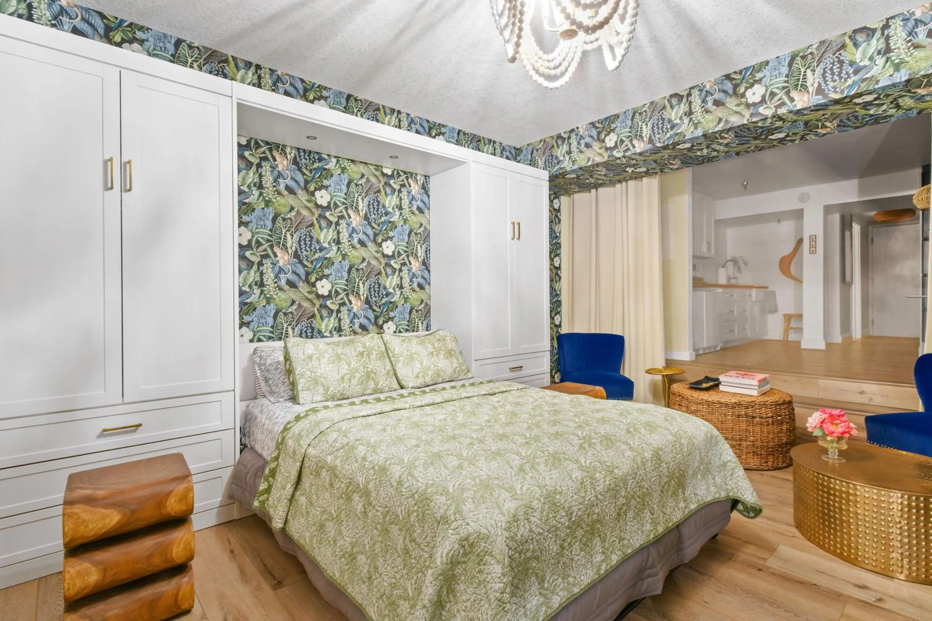 Bed in Tropicals of Palm Beach