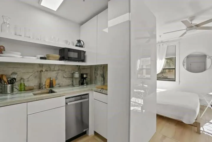 Bed in Tropicals of Palm Beach