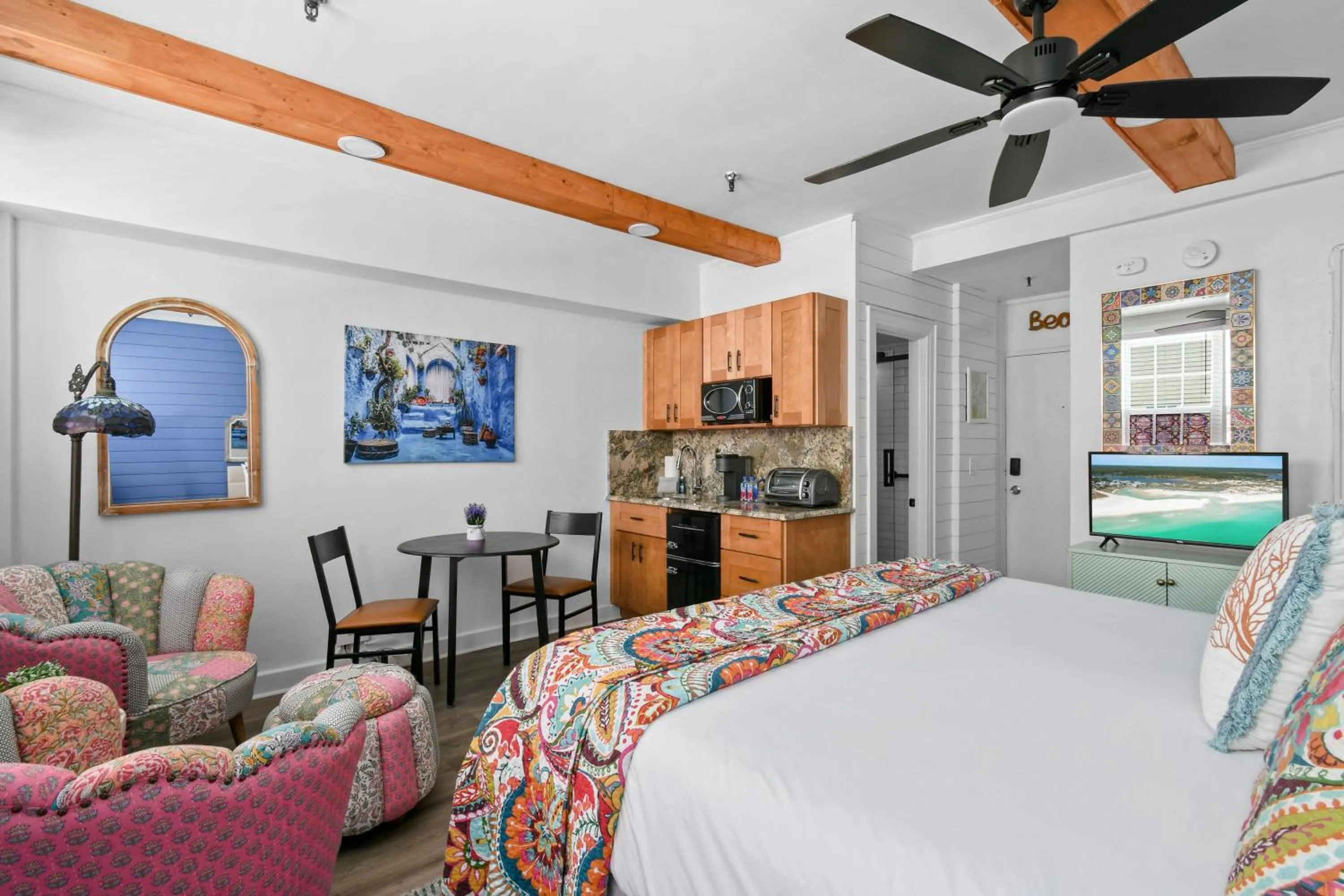 Bed in Tropicals of Palm Beach