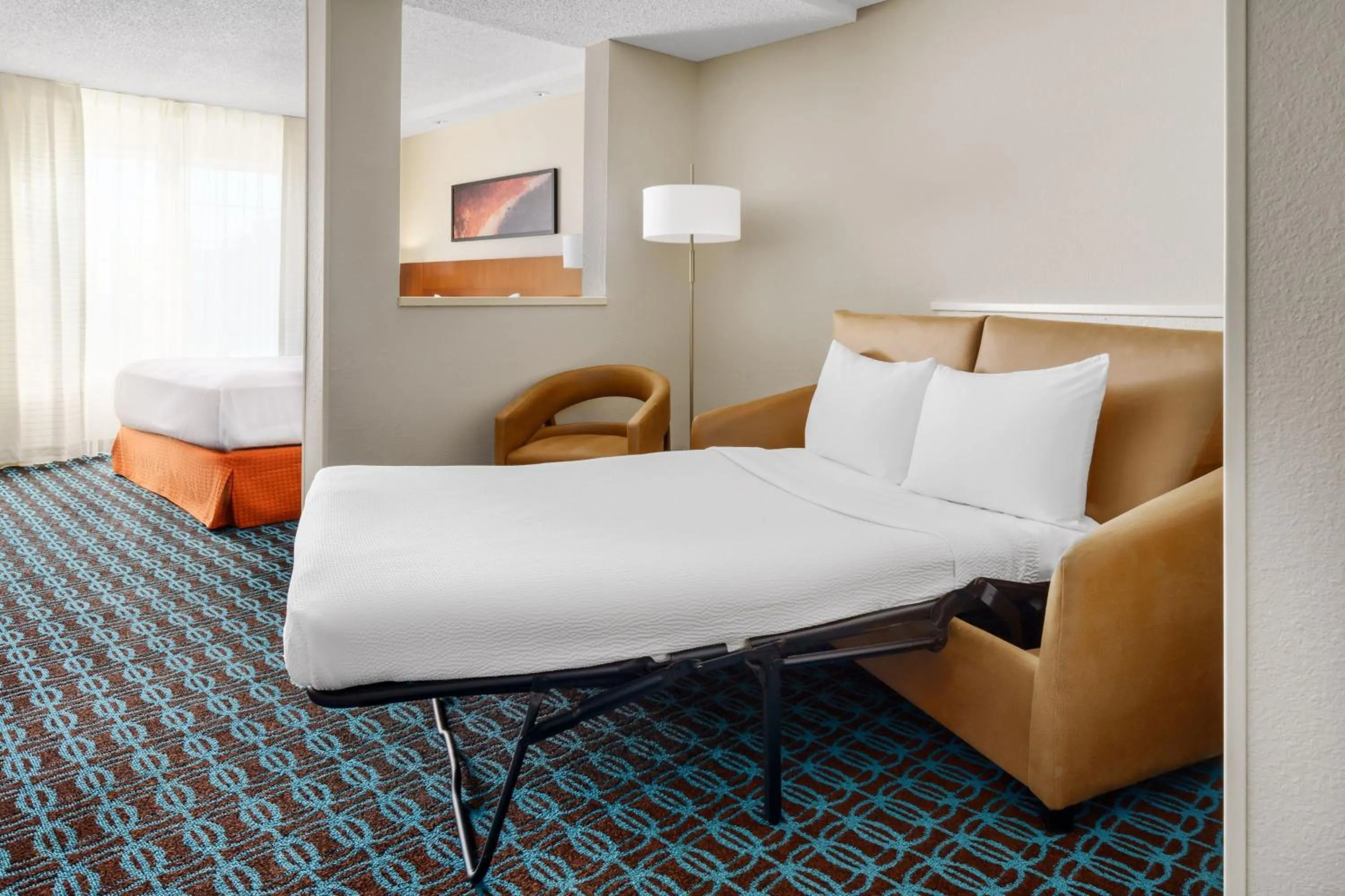 Photo of the whole room, Bed in Fairfield Inn and Suites by Marriott Houston The Woodlands