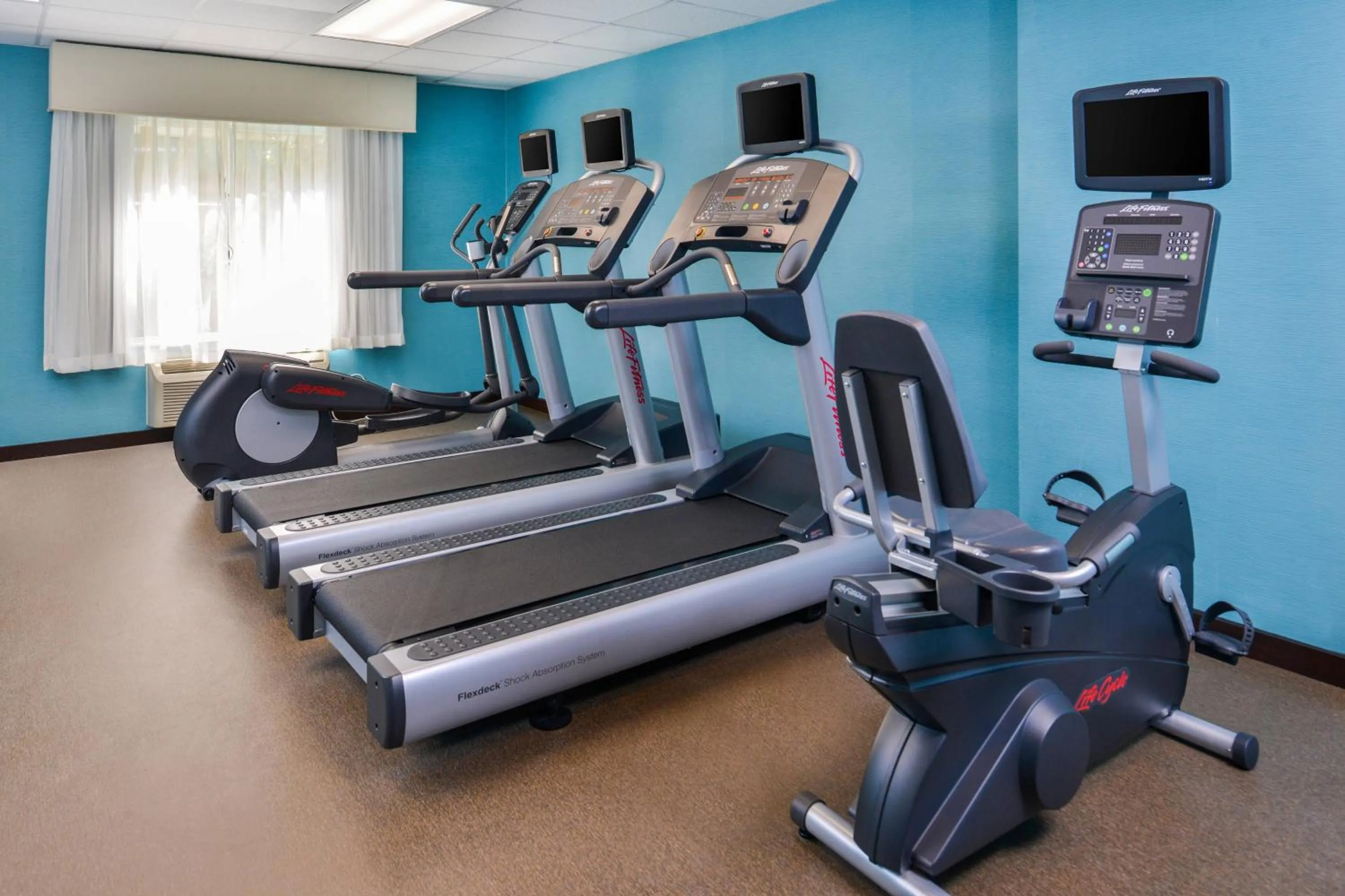 Fitness centre/facilities in Fairfield Inn & Suites Beaumont