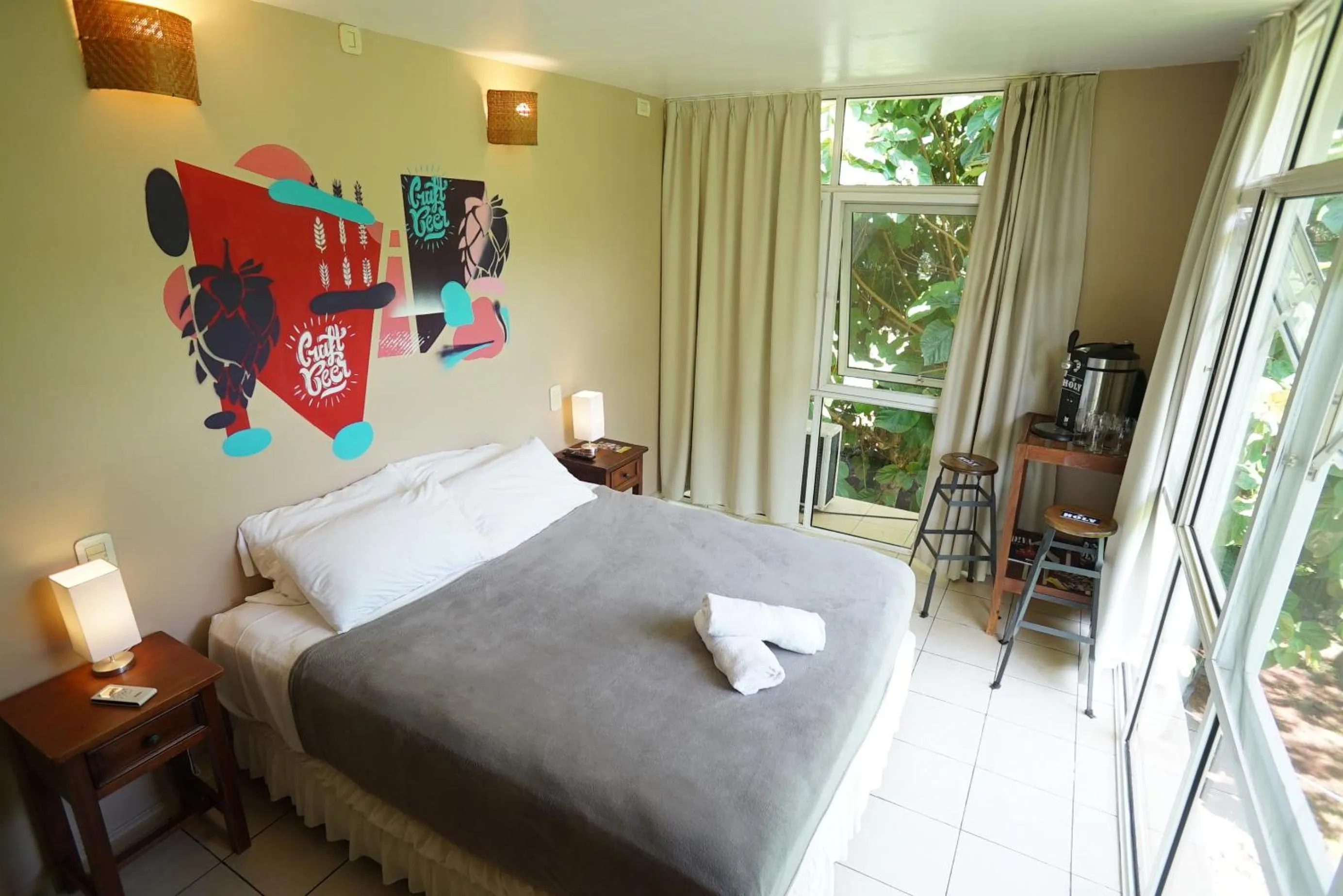 VIP, Bed in Beer Hotel Iguazú