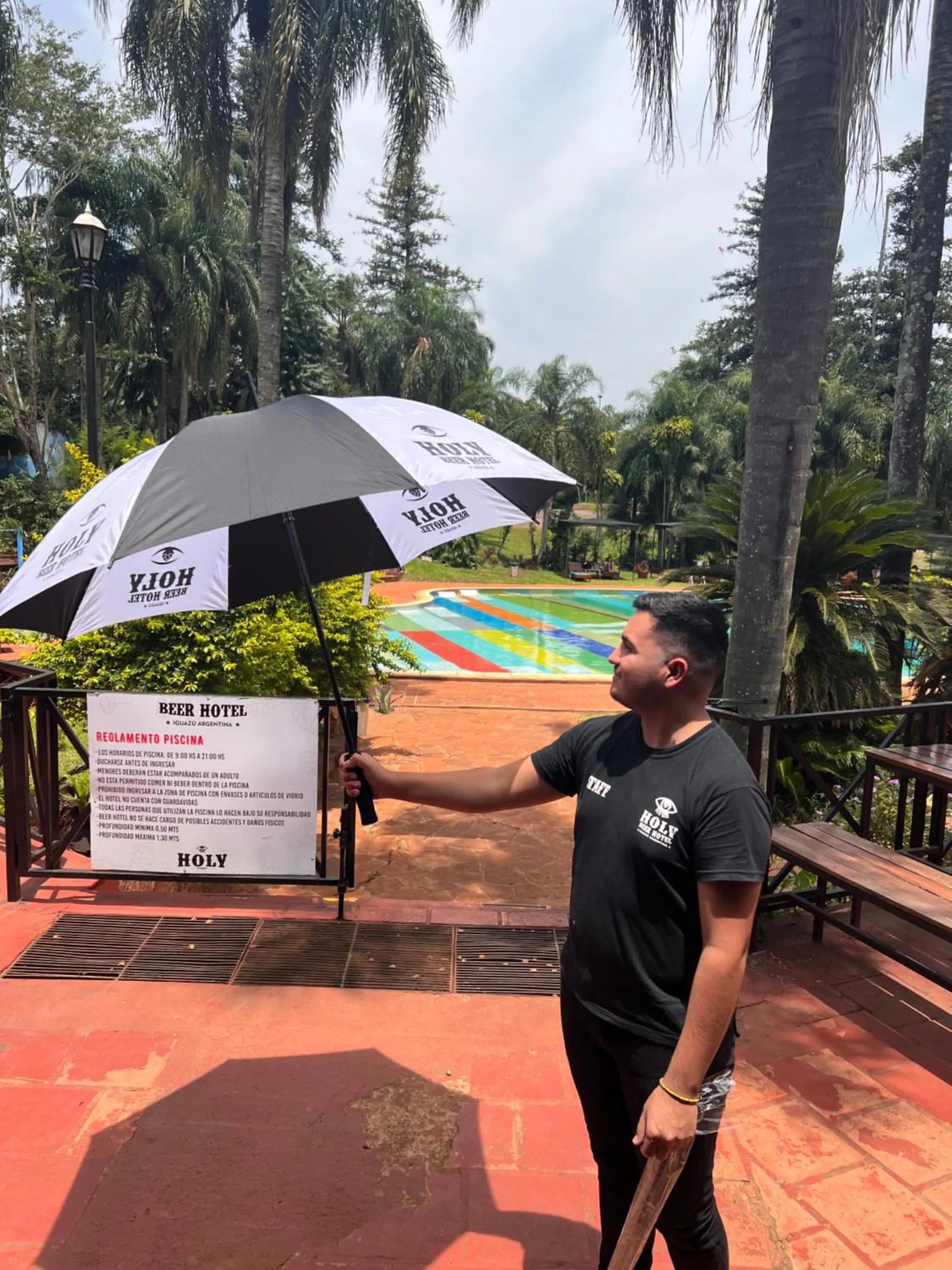 Pool view in Beer Hotel Iguazú