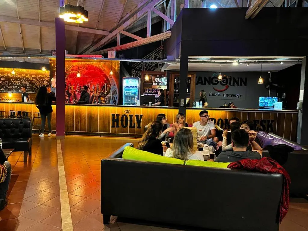 Living room in Beer Hotel Iguazú