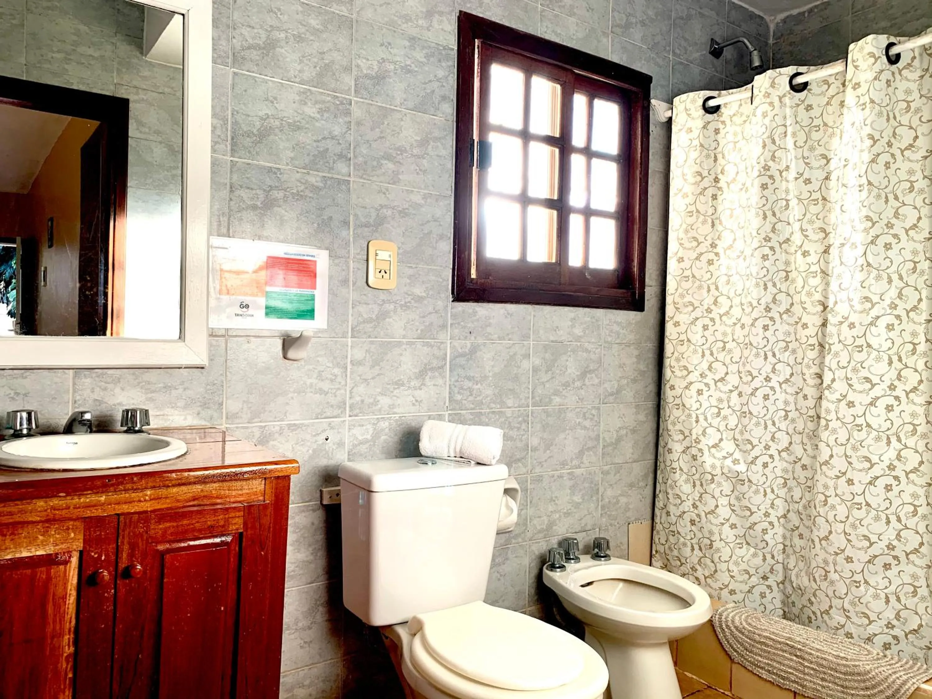 Toilet in Beer Hotel Iguazú