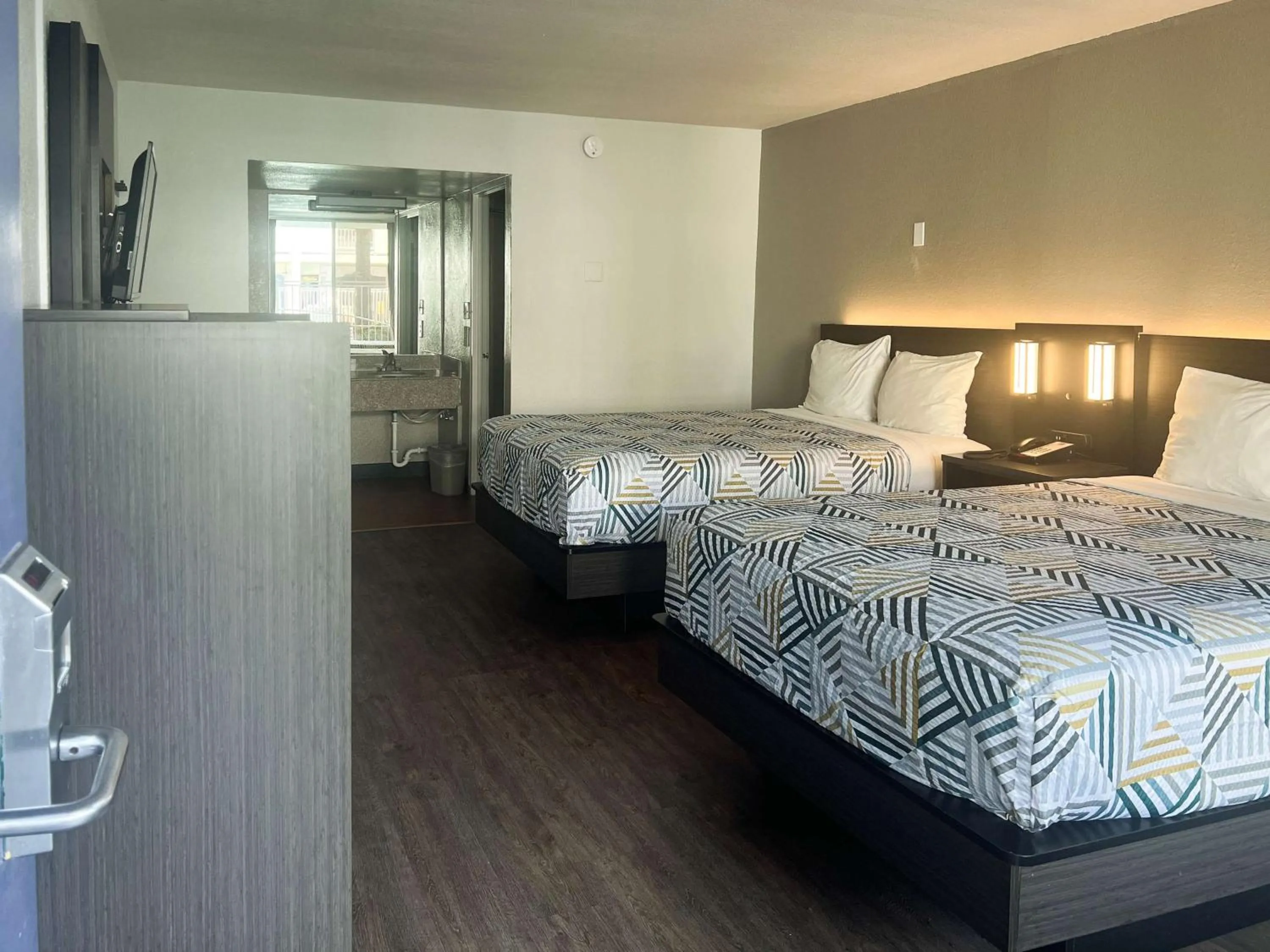 Bedroom, Bed in Motel 6 Glendale Phoenix