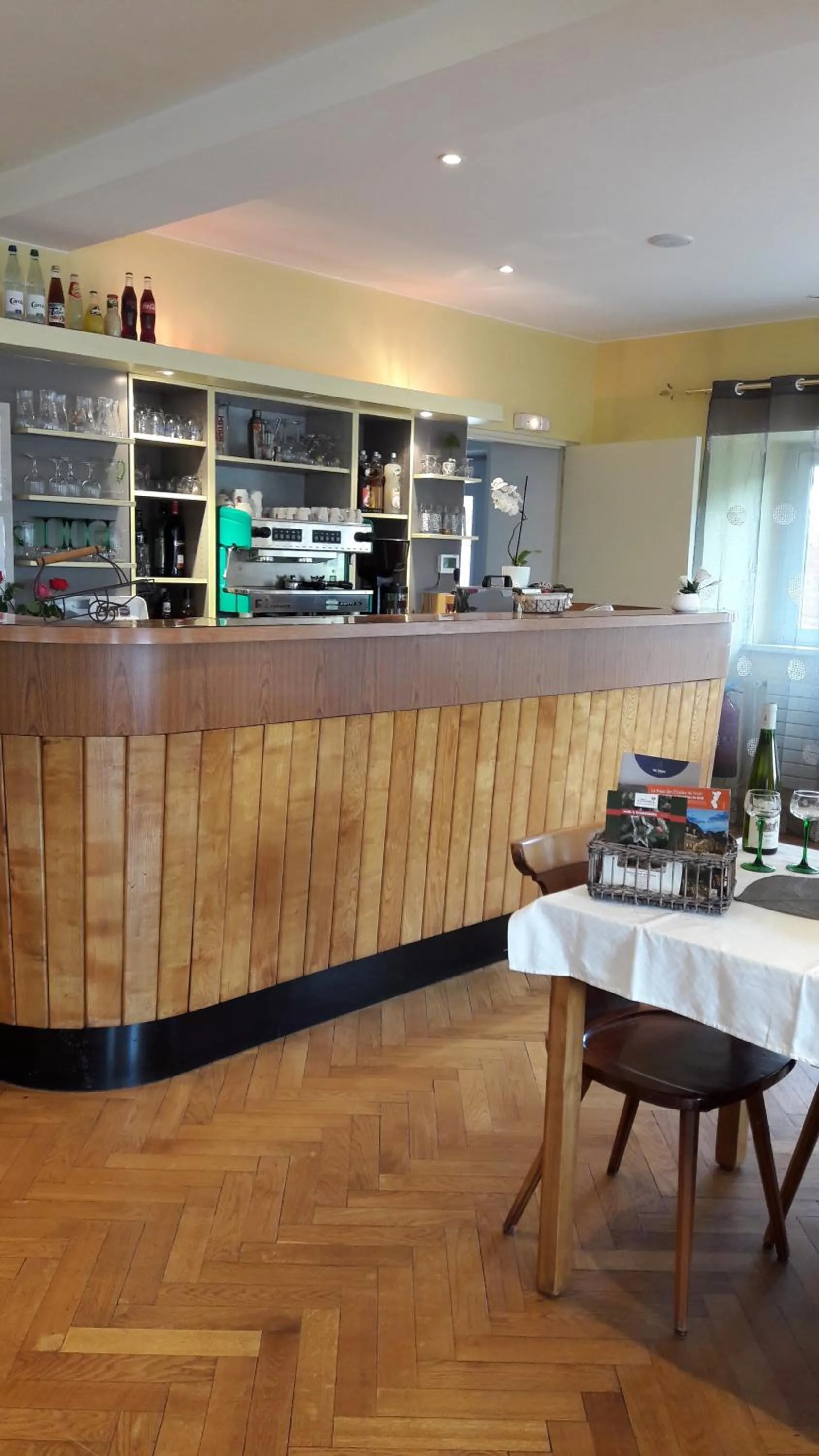 Food and drinks in Chambre d'Hotes Le Saut de La Truite