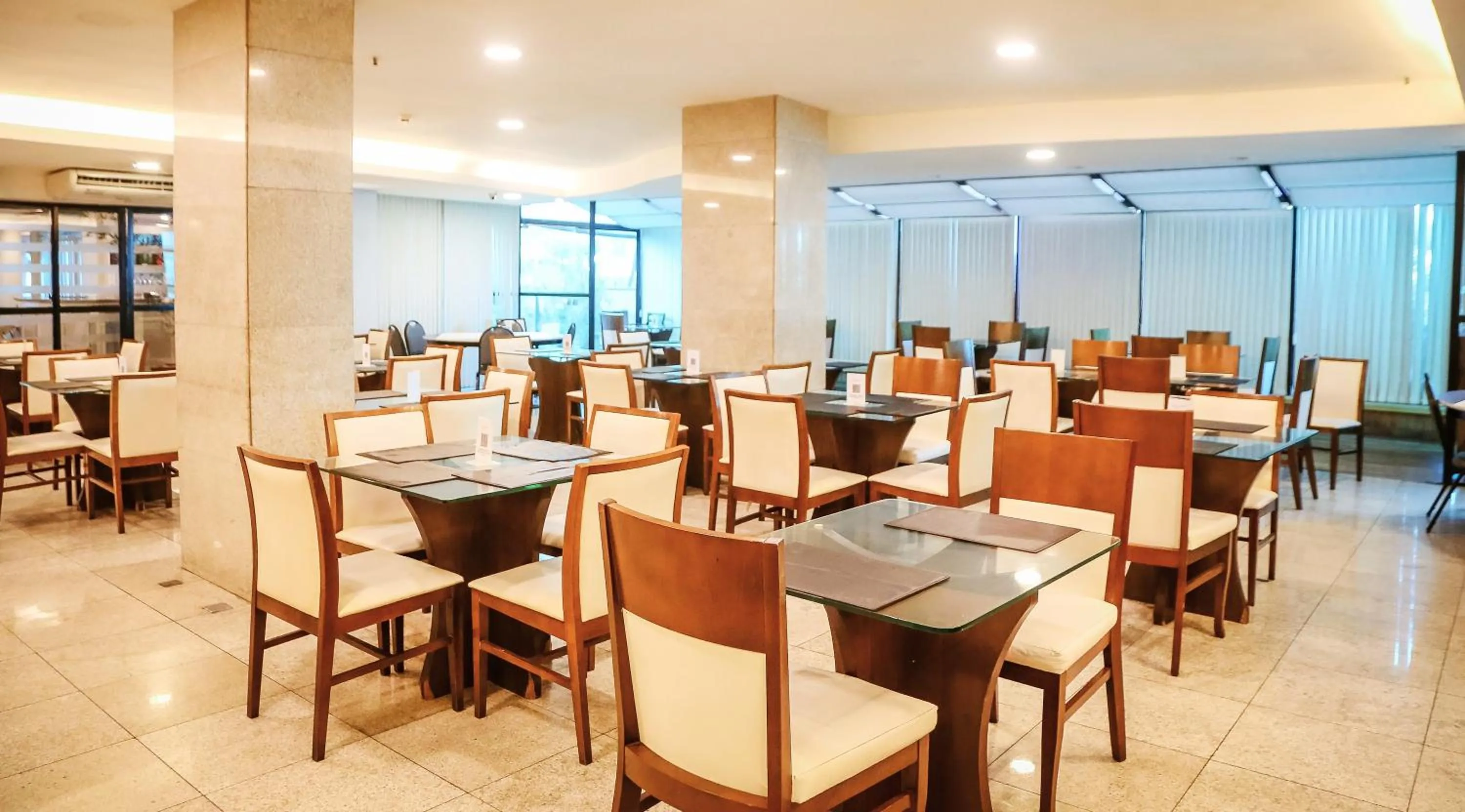 Restaurant/places to eat in Bristol Jangada Fortaleza Meirelles