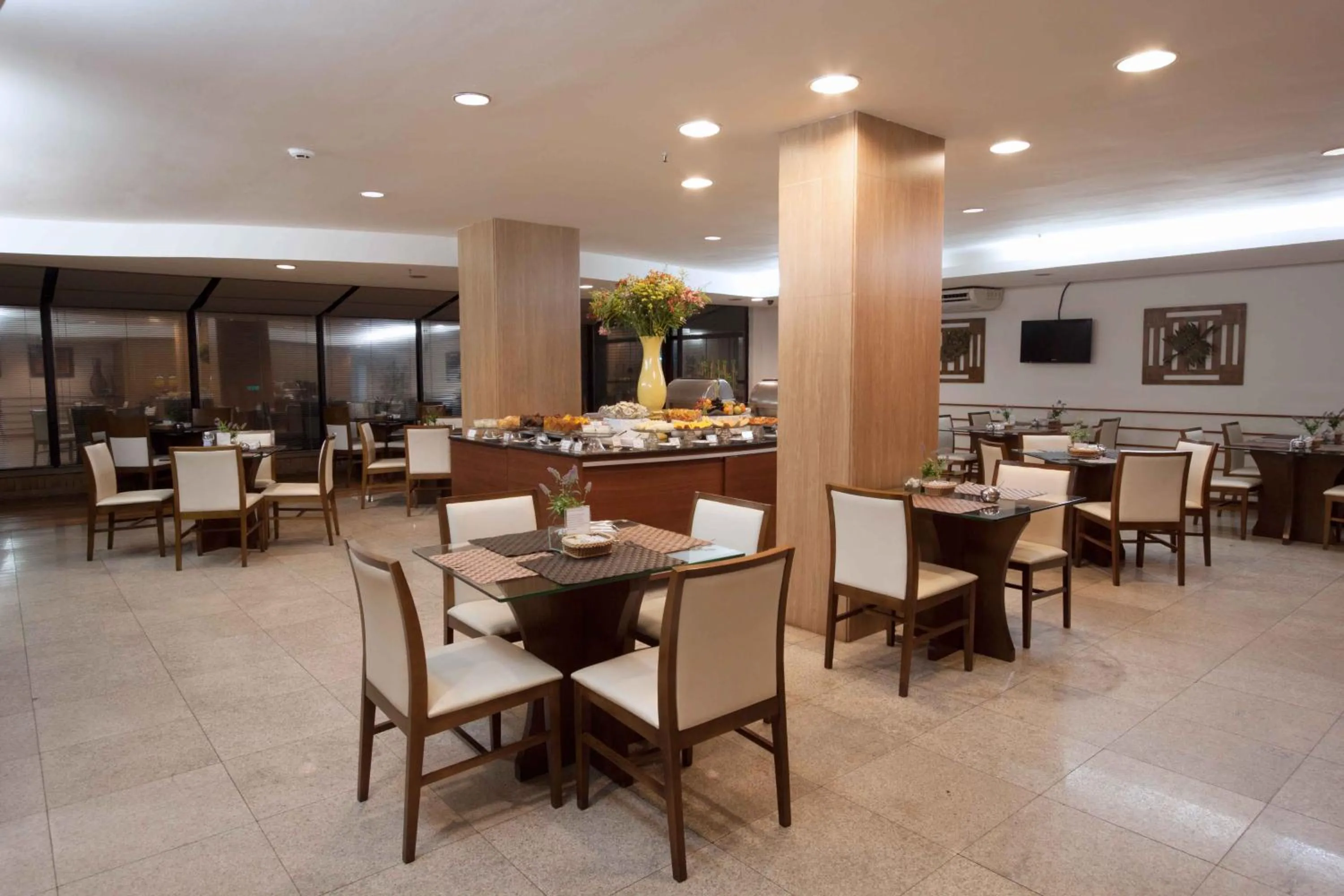 Restaurant/places to eat in Bristol Jangada Fortaleza Meirelles