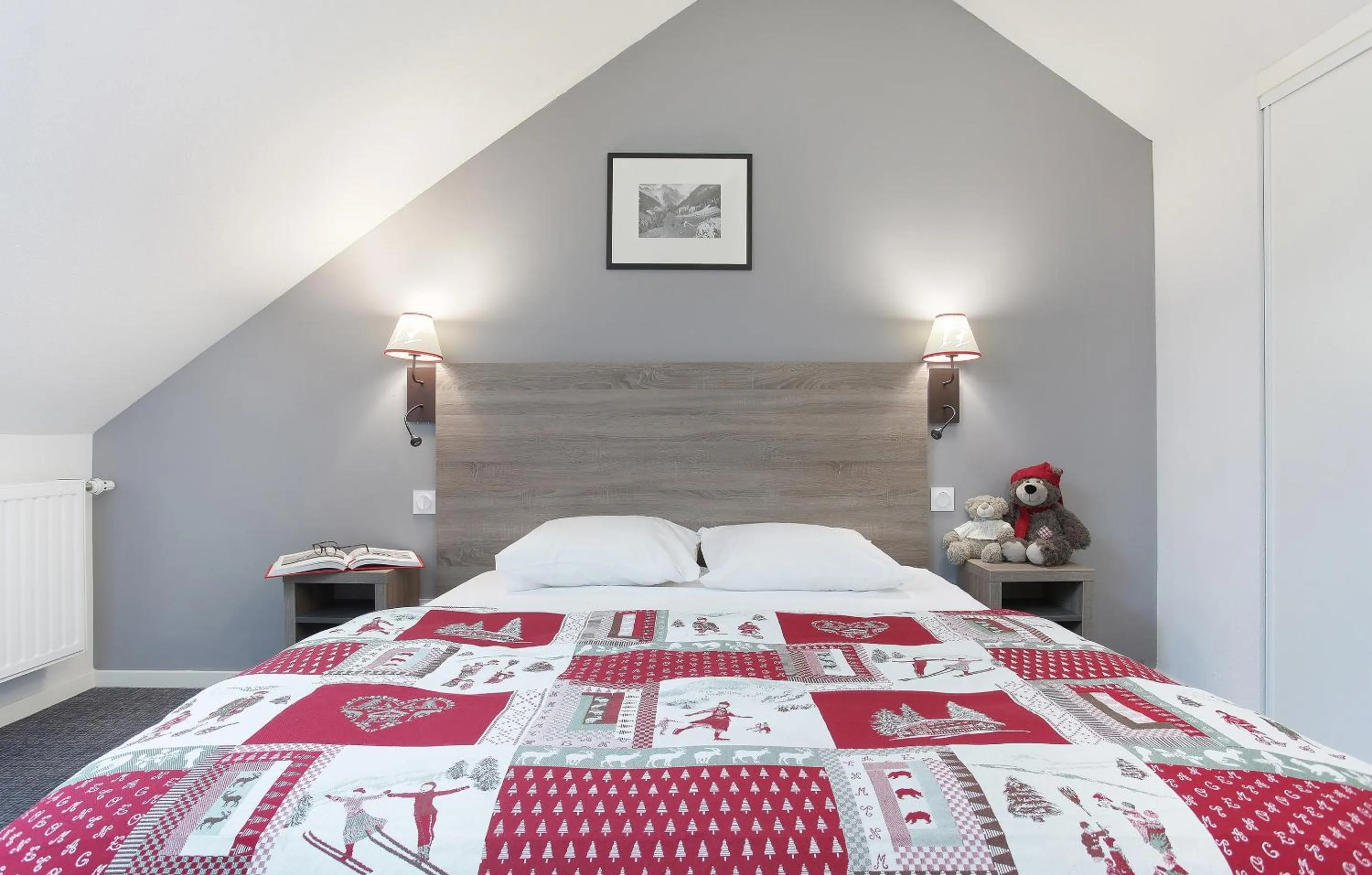 Bedroom, Bed in Résidence Odalys Aquisana