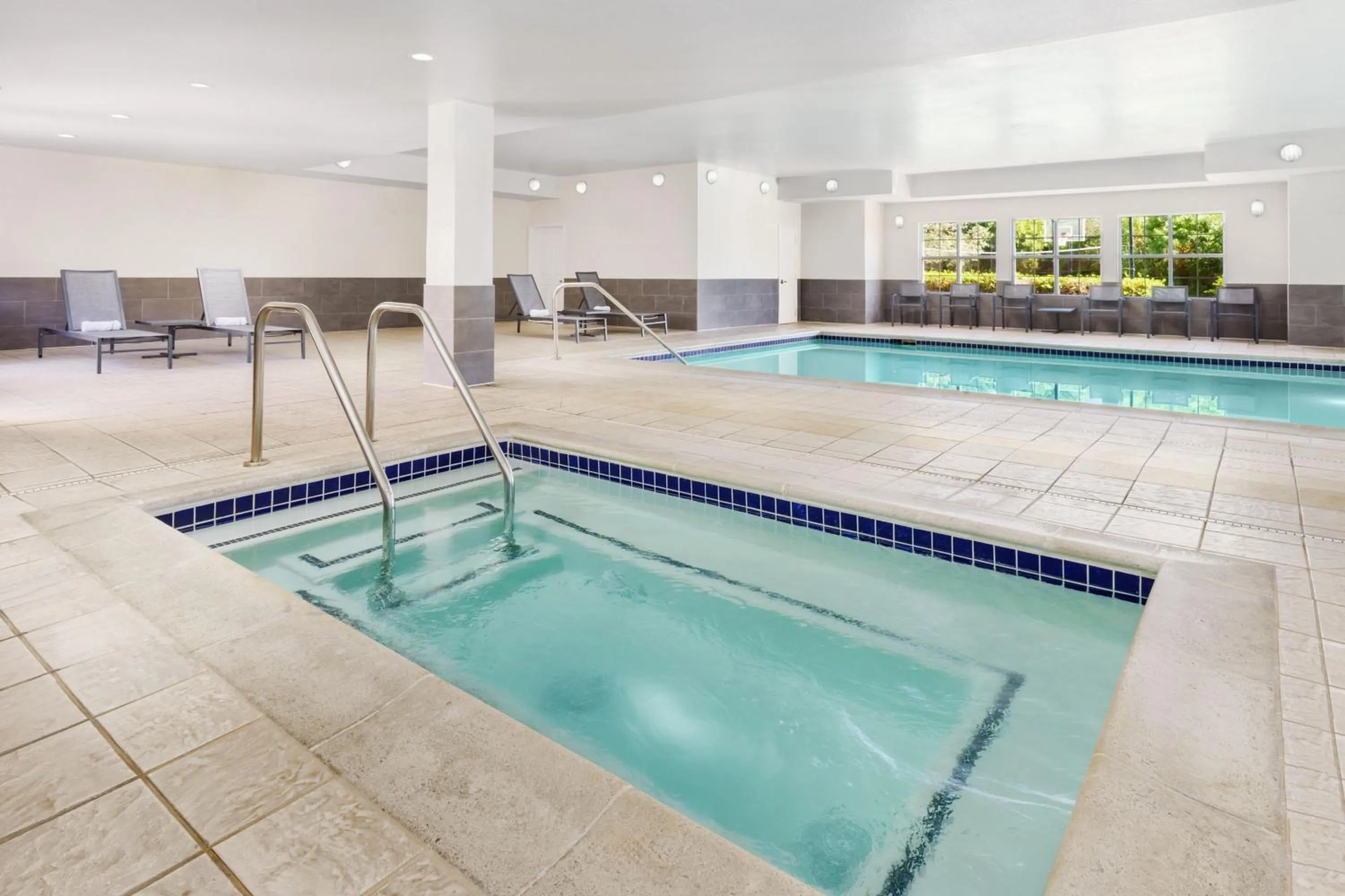 Swimming pool in Residence Inn San Jose South/Morgan Hill