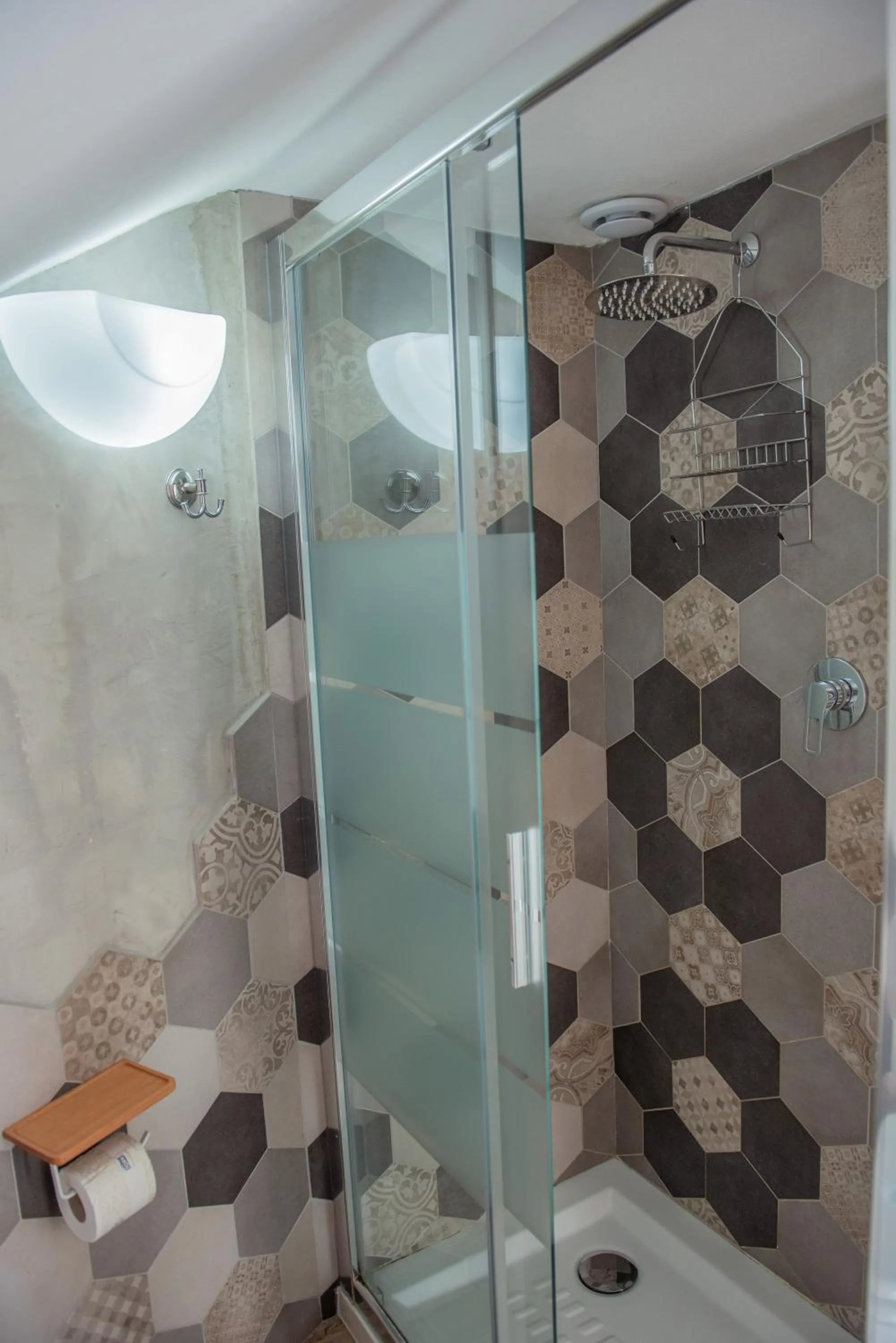 Bathroom in Fra Diavolo