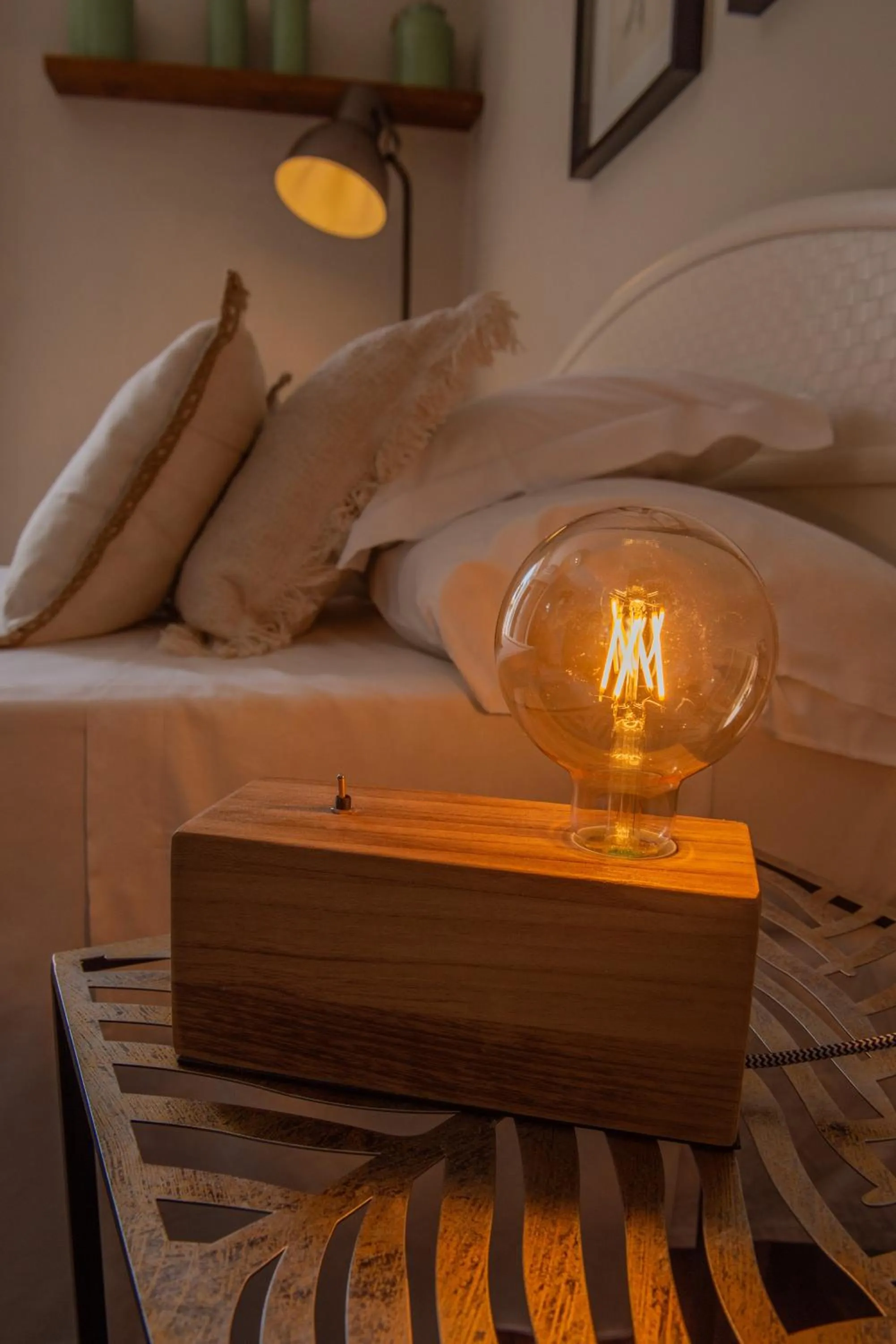 Bedroom, Bed in Fra Diavolo