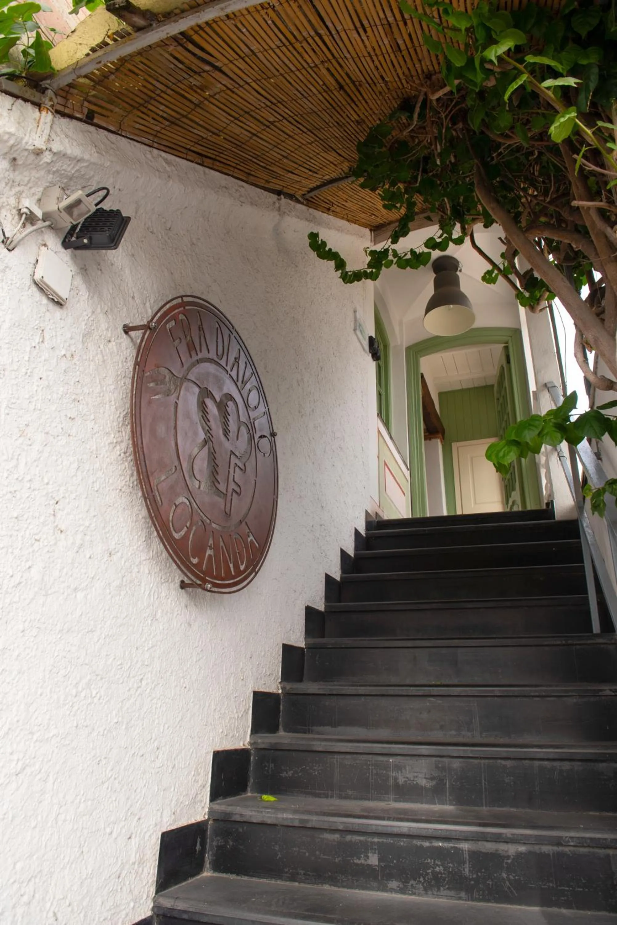 Facade/entrance in Fra Diavolo