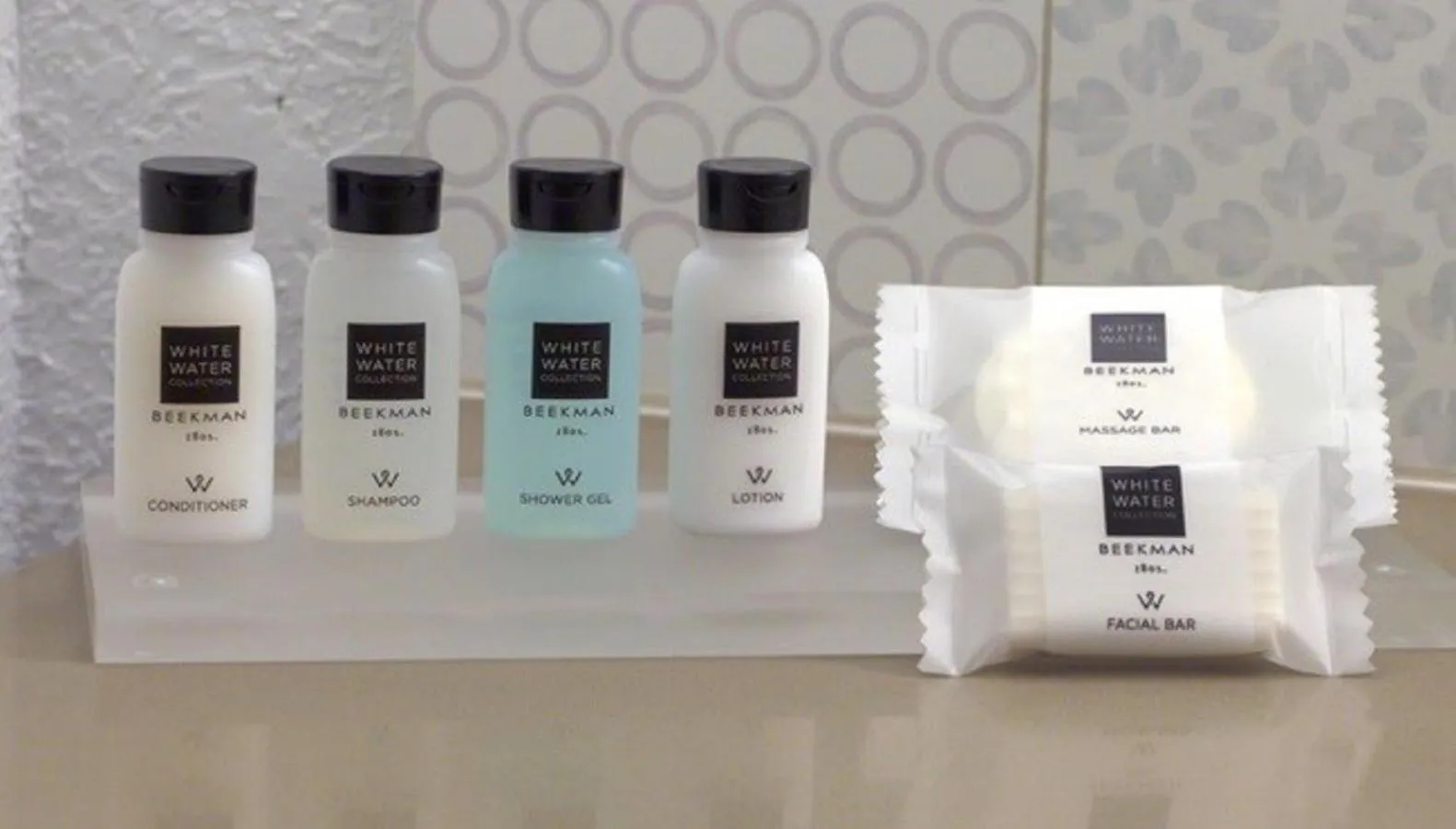 Shower in Country Inn & Suites by Radisson, Evansville, IN