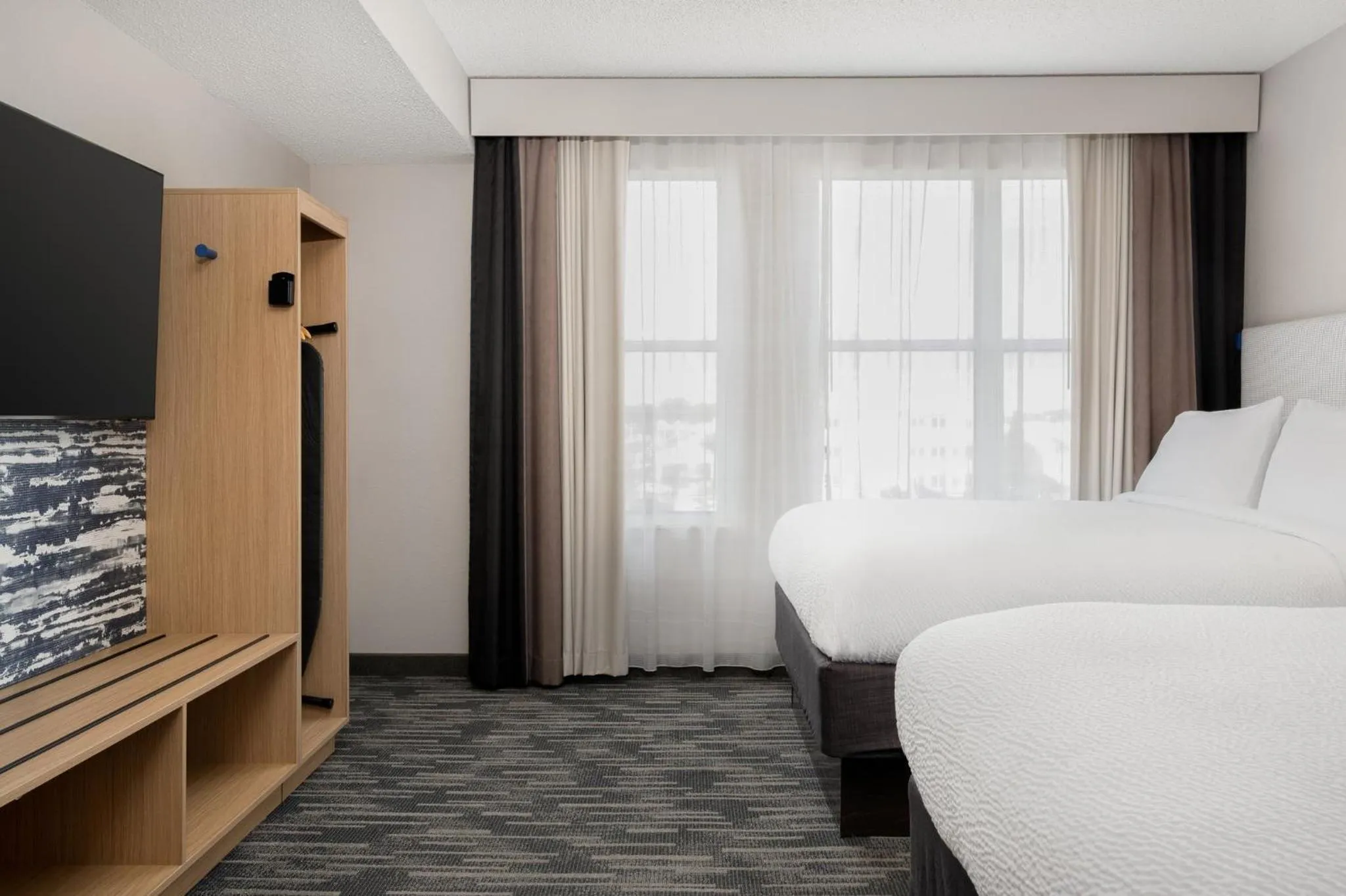 Photo of the whole room, Bed in Garner Hotel Evansville East by IHG