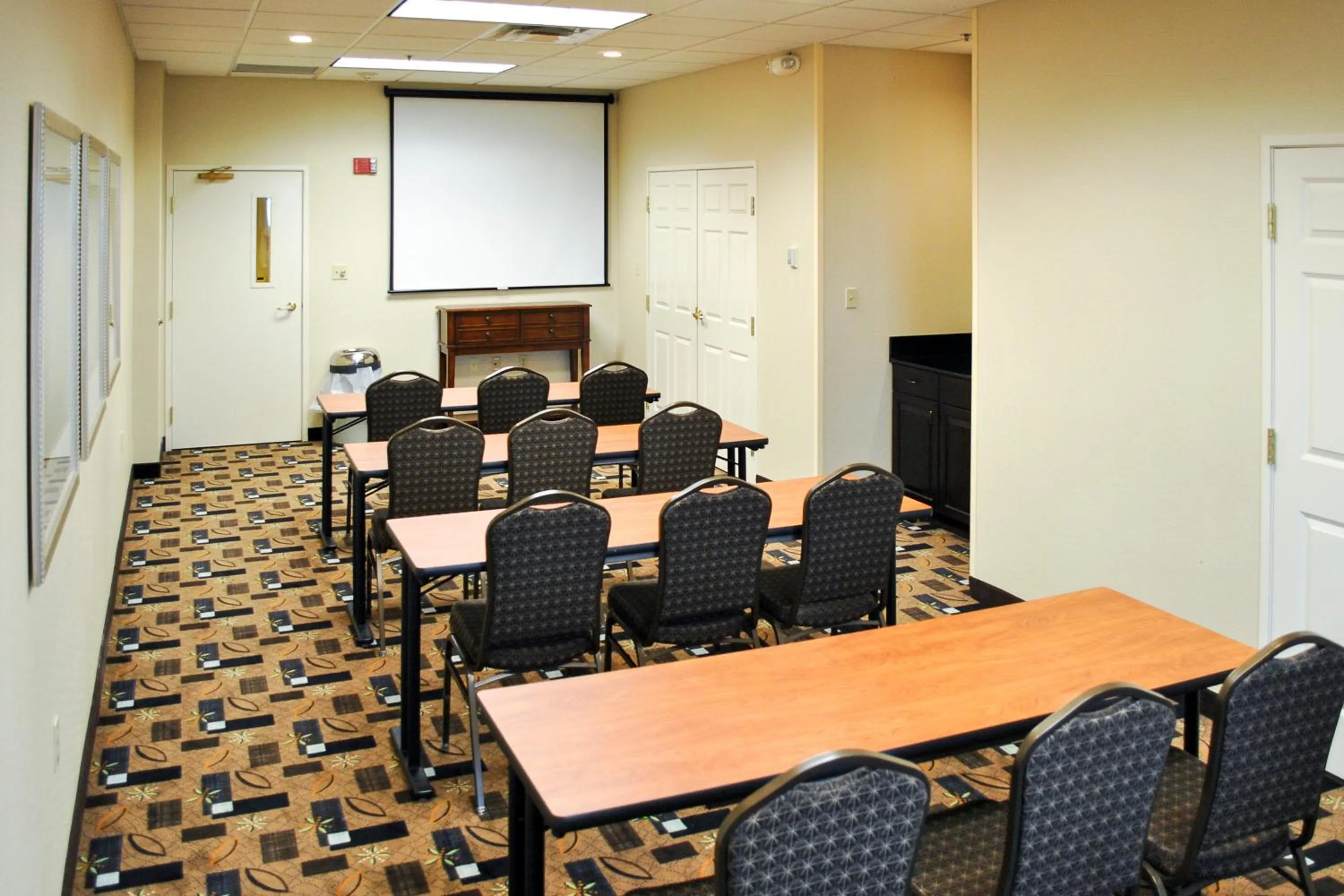 Meeting/conference room in Country Inn & Suites by Radisson, Evansville, IN