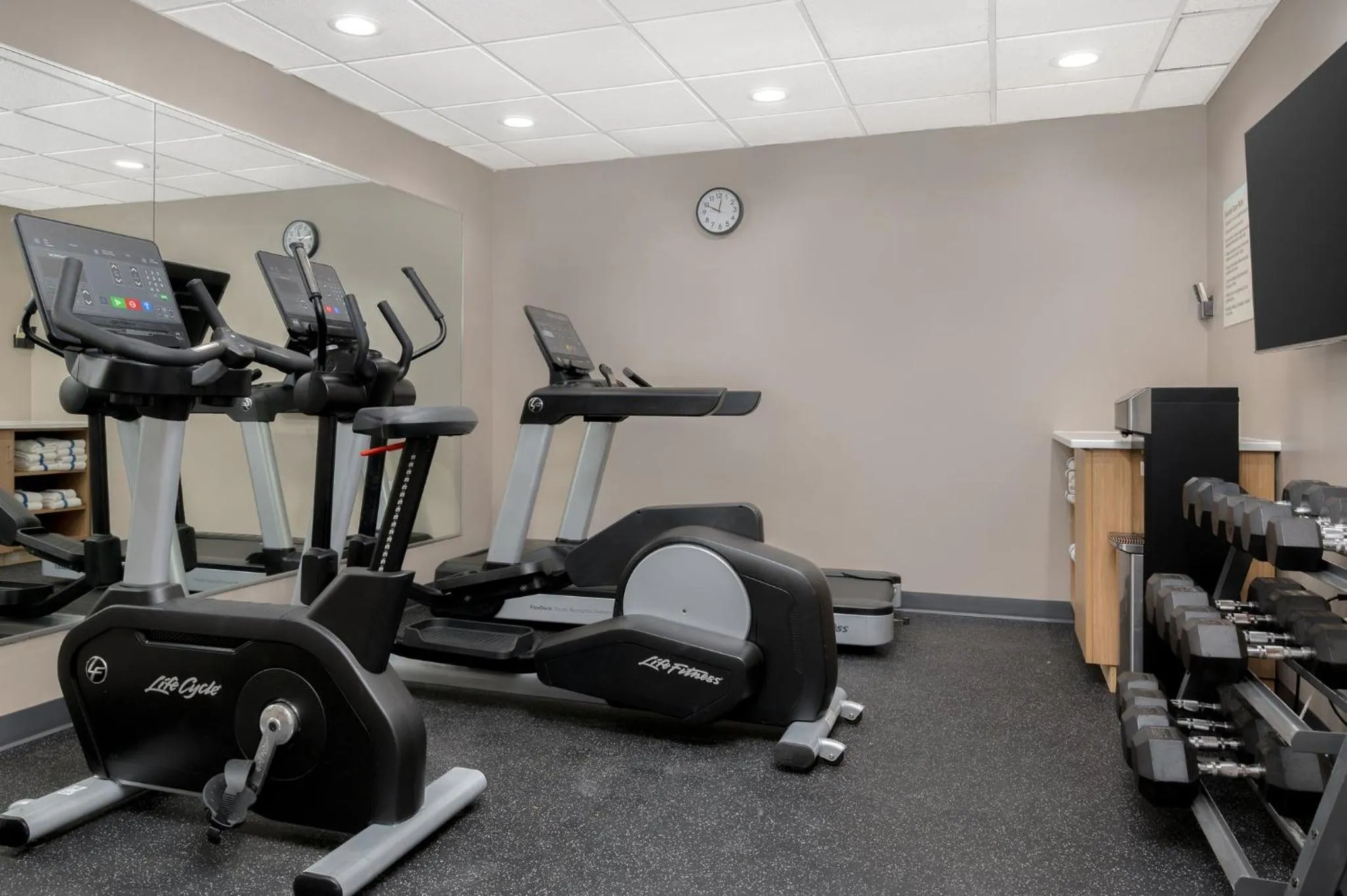 Spa and wellness centre/facilities in Garner Hotel Evansville East by IHG