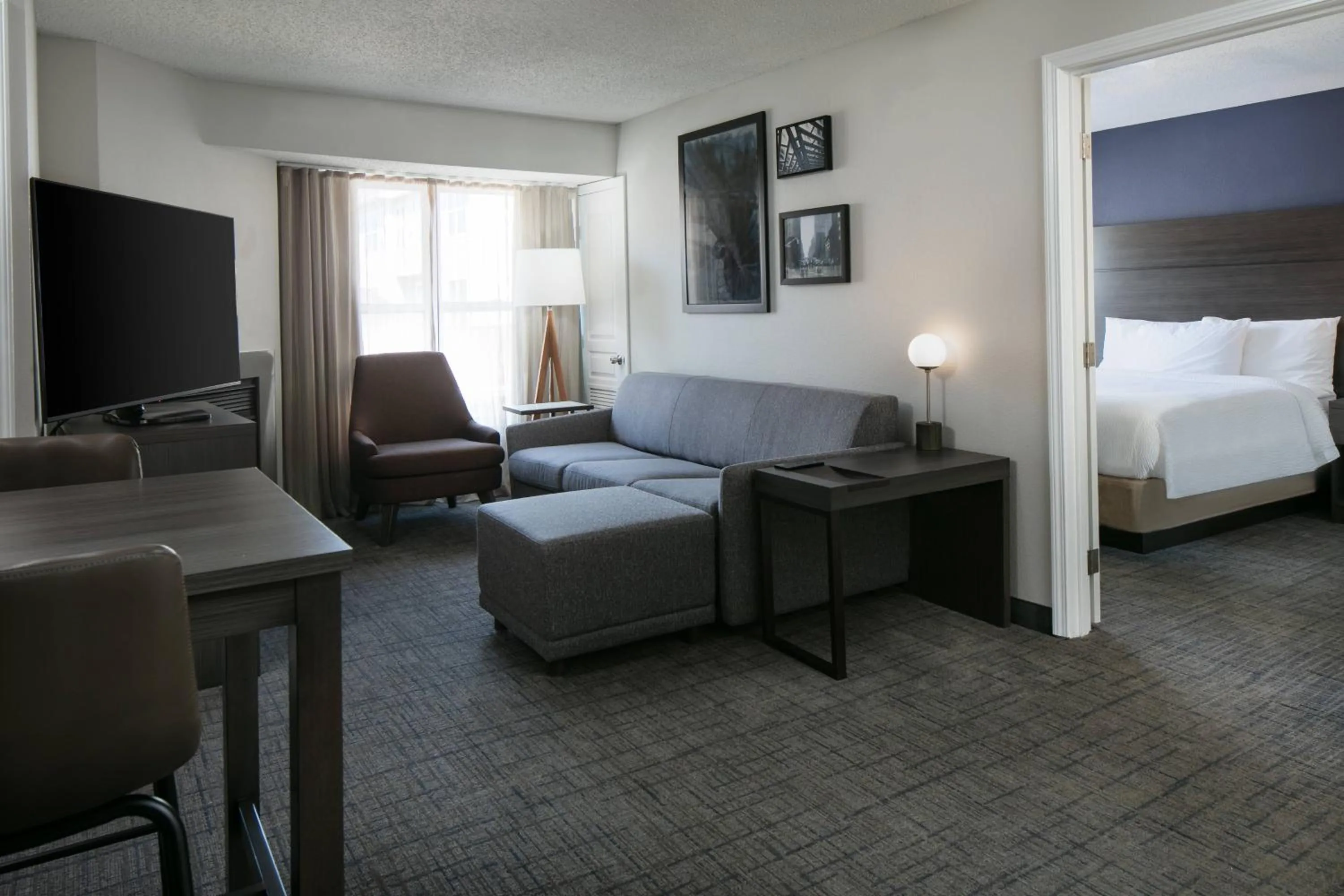 Bedroom, Bed in Residence Inn by Marriott Tulsa South