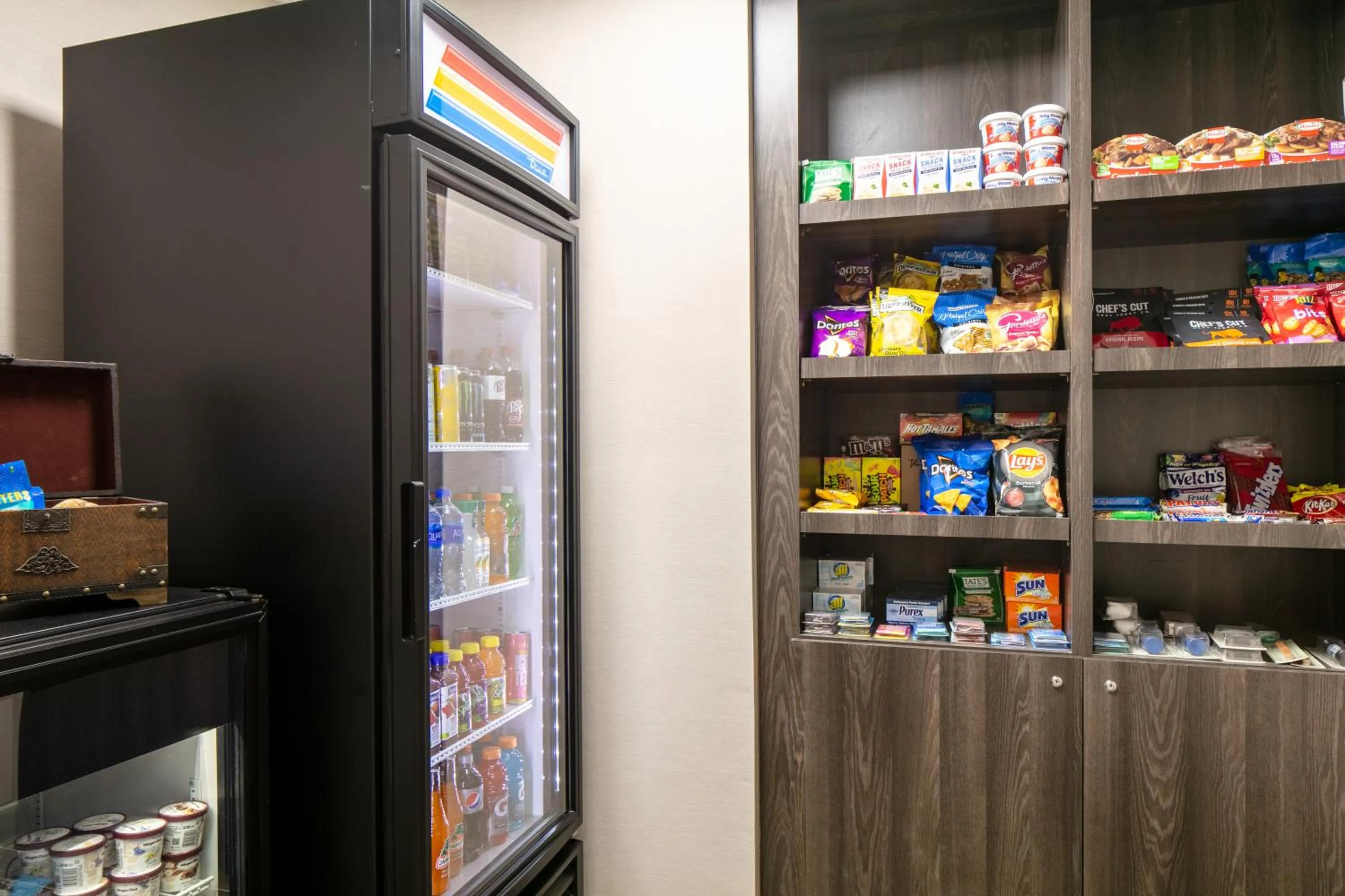 Food and drinks in Residence Inn by Marriott Tulsa South