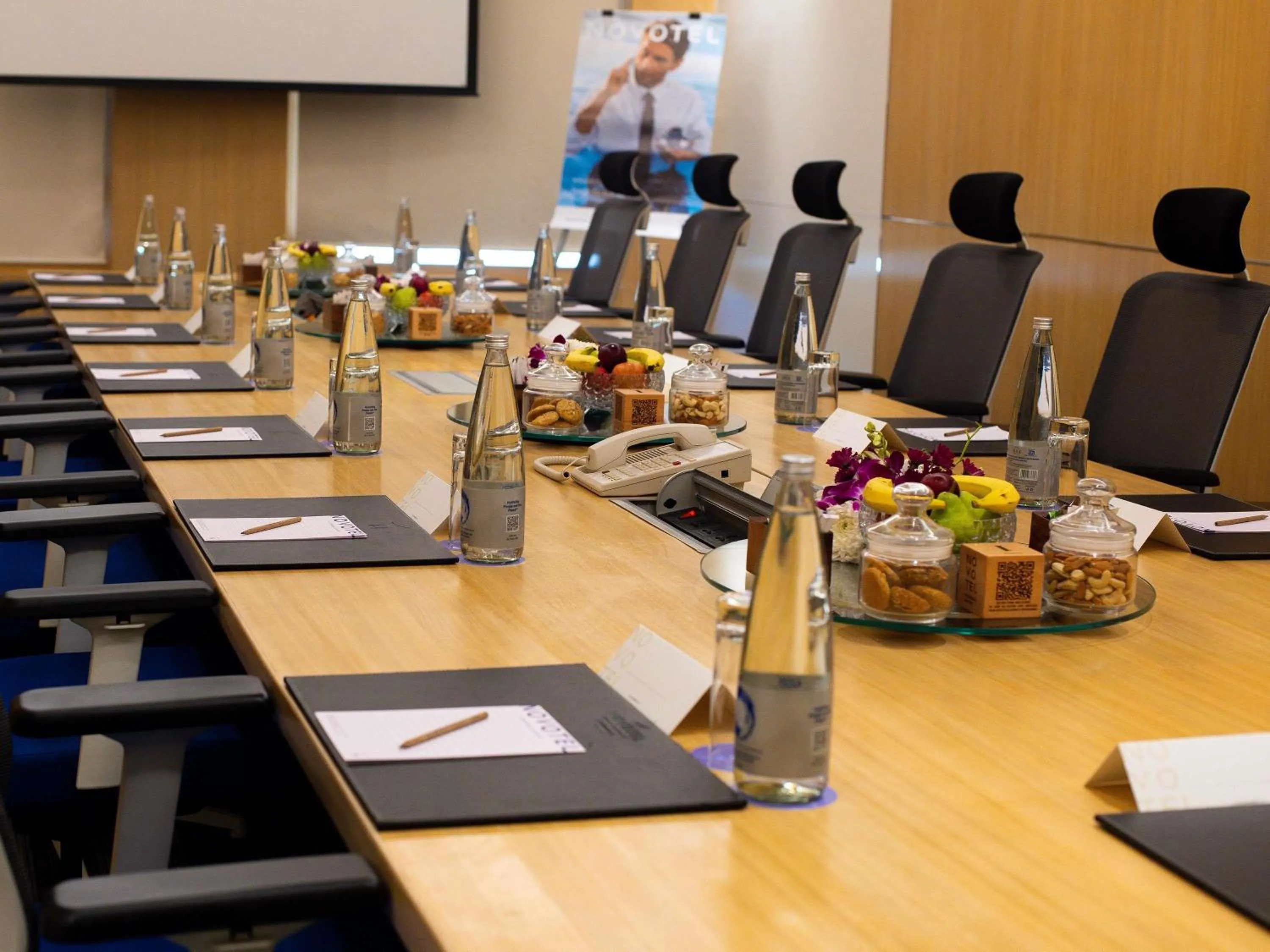 Meeting/conference room in Novotel Hyderabad Airport