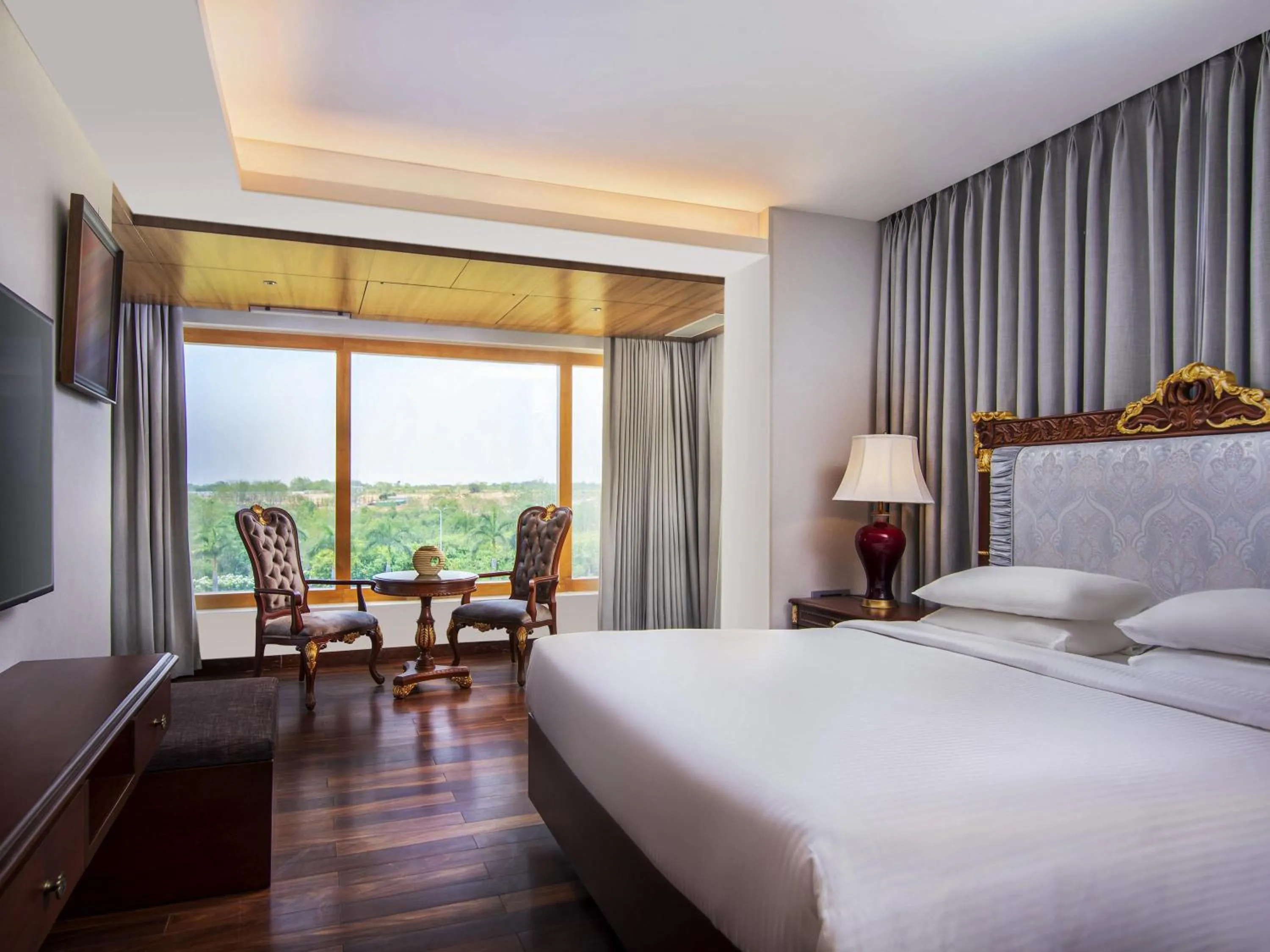 Bedroom, Bed in Novotel Hyderabad Airport