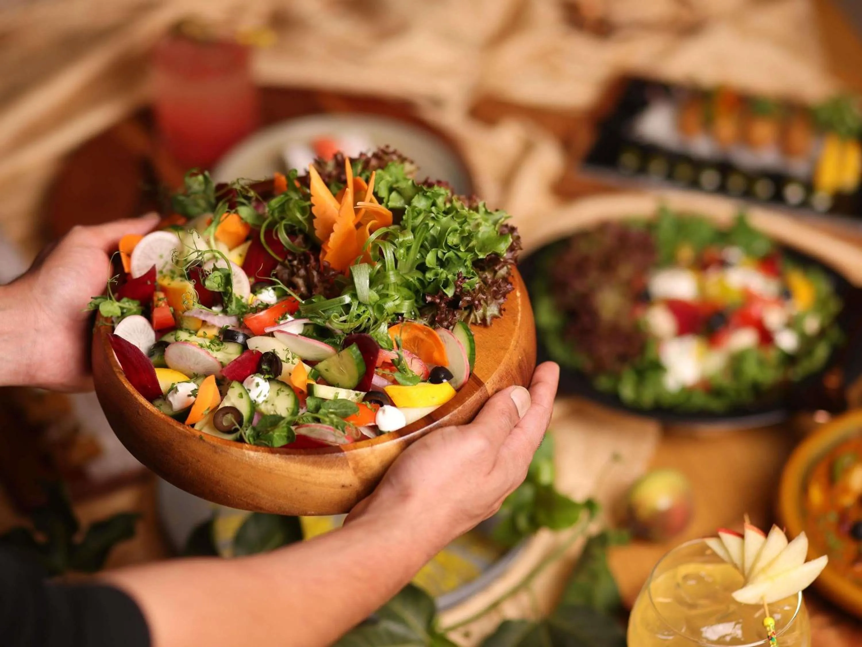 Restaurant/places to eat in Novotel Hyderabad Airport