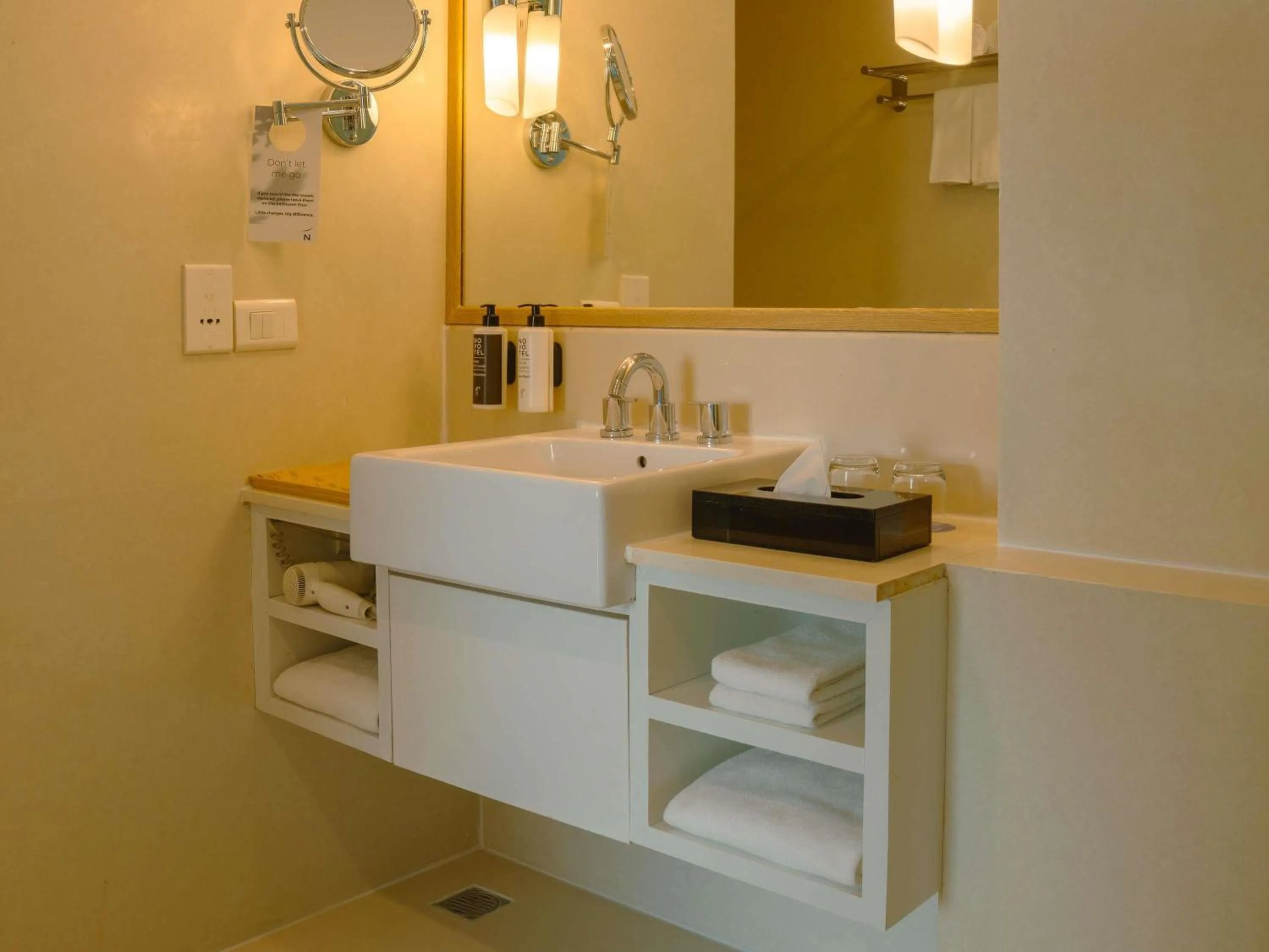 Bedroom in Novotel Hyderabad Airport