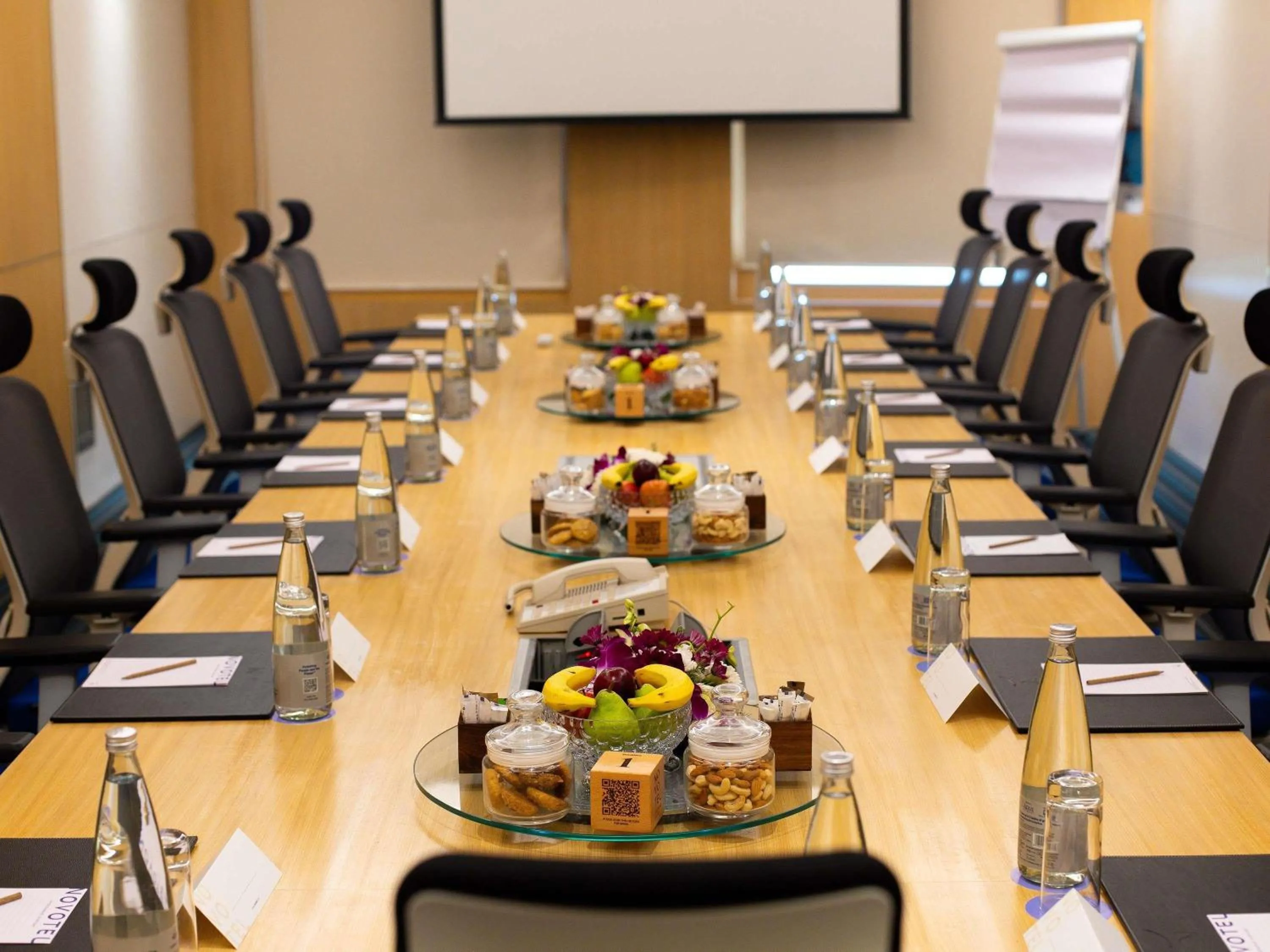 Meeting/conference room in Novotel Hyderabad Airport