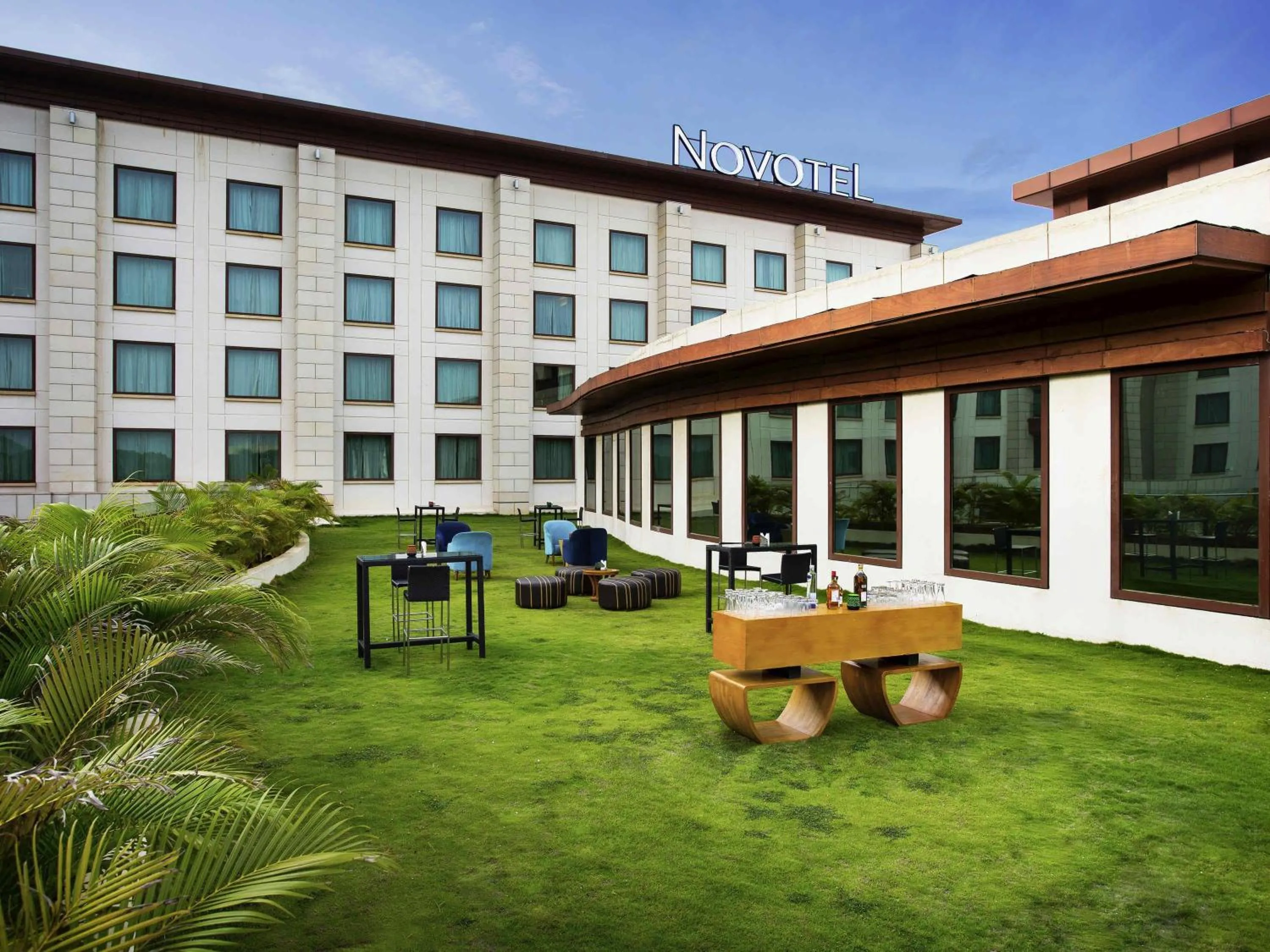 Meeting/conference room in Novotel Hyderabad Airport