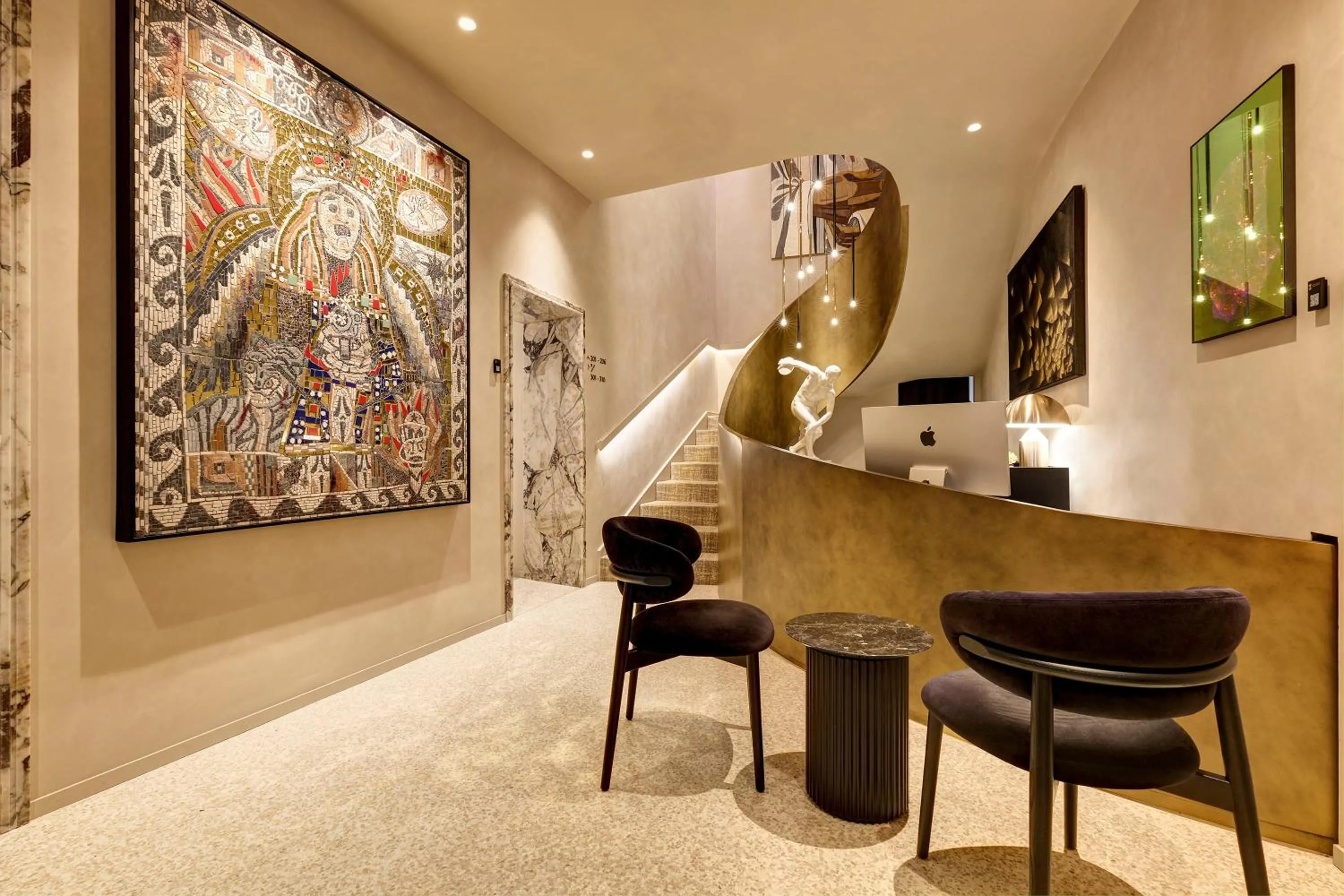 Lobby or reception in Borghese Contemporary Hotel