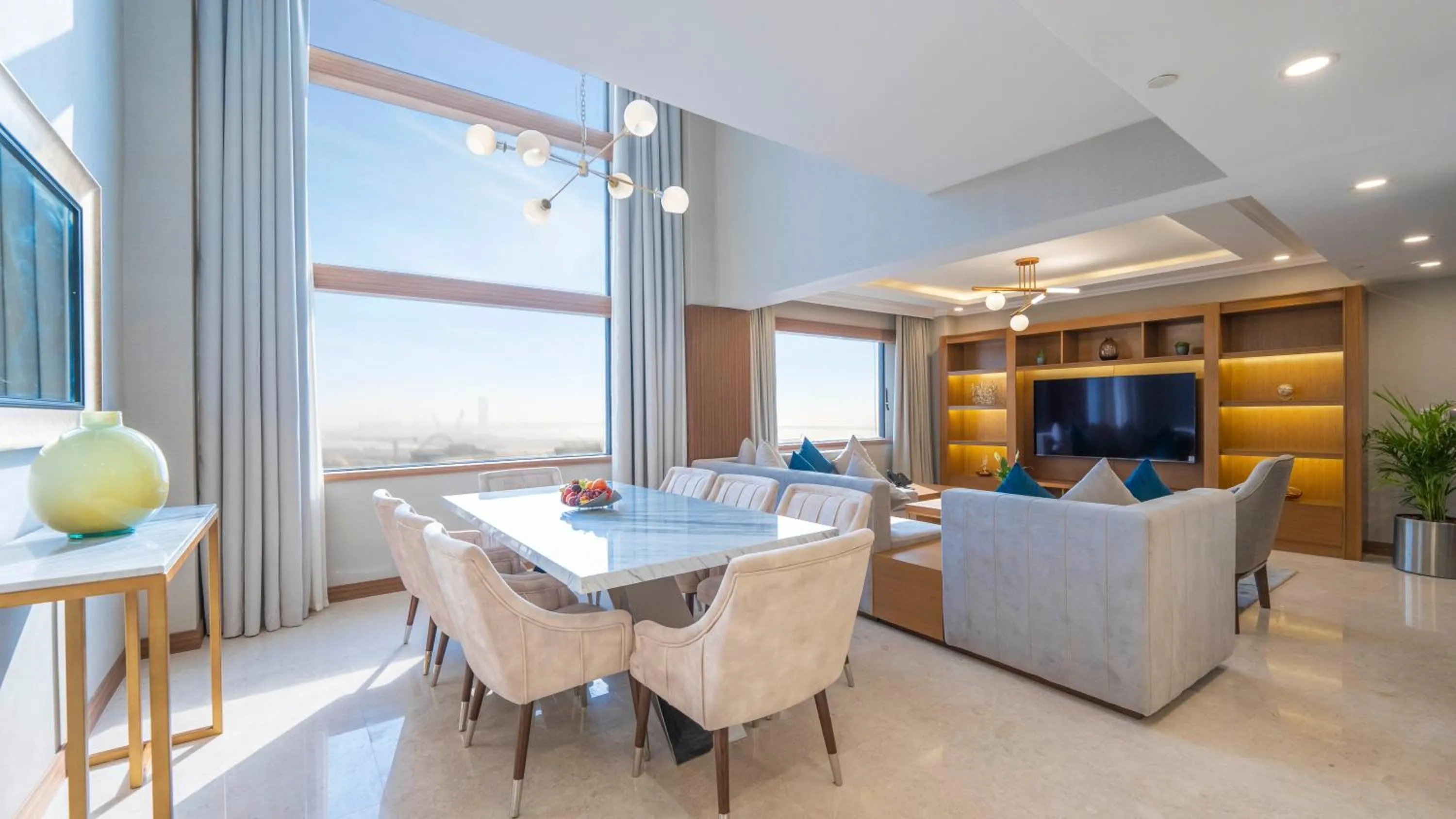 Communal lounge/ TV room in Hyatt Regency Galleria Residence Dubai