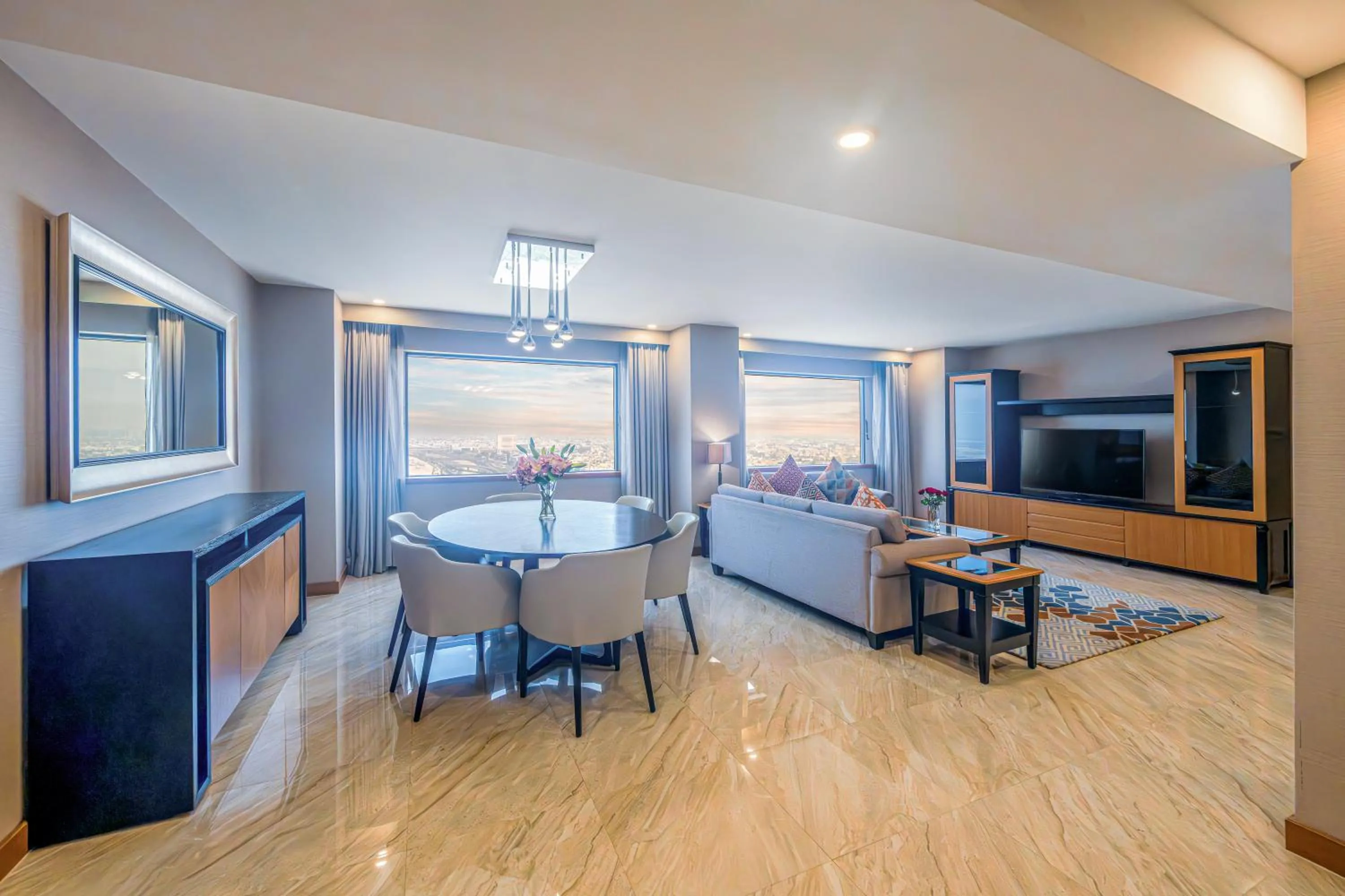 TV and multimedia in Hyatt Regency Galleria Residence Dubai