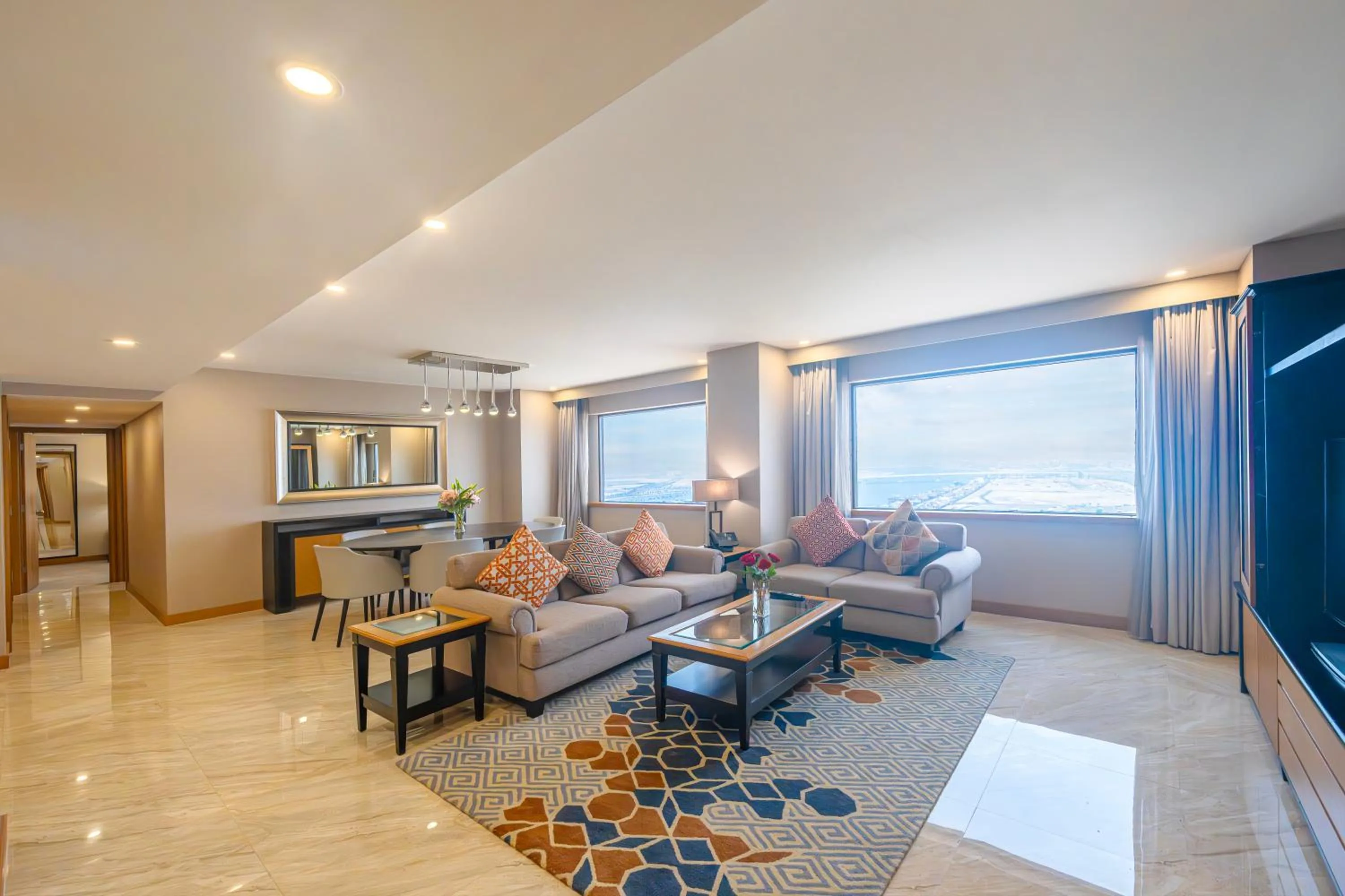 TV and multimedia in Hyatt Regency Galleria Residence Dubai