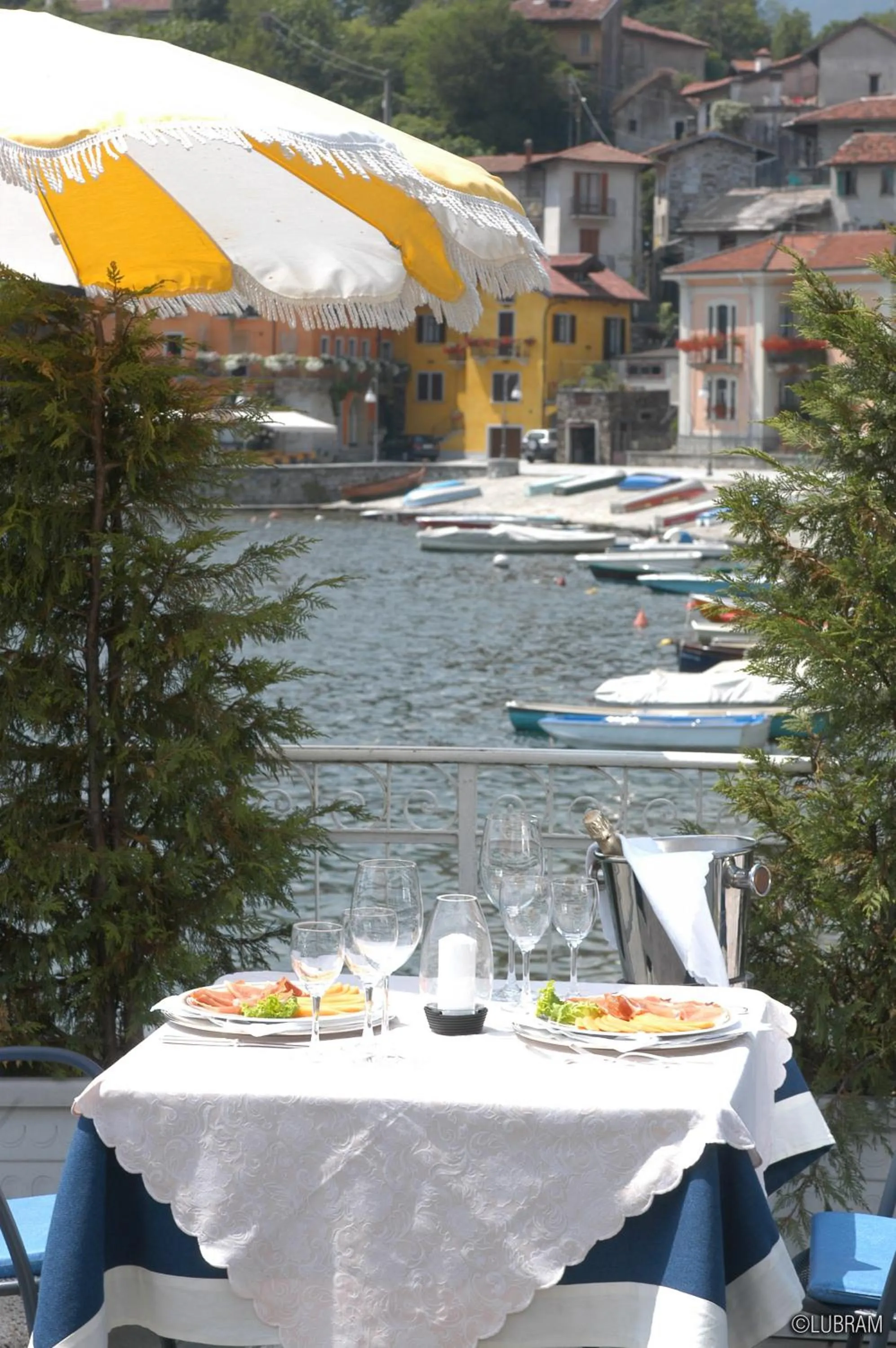 Restaurant/places to eat in Hotel Due Palme